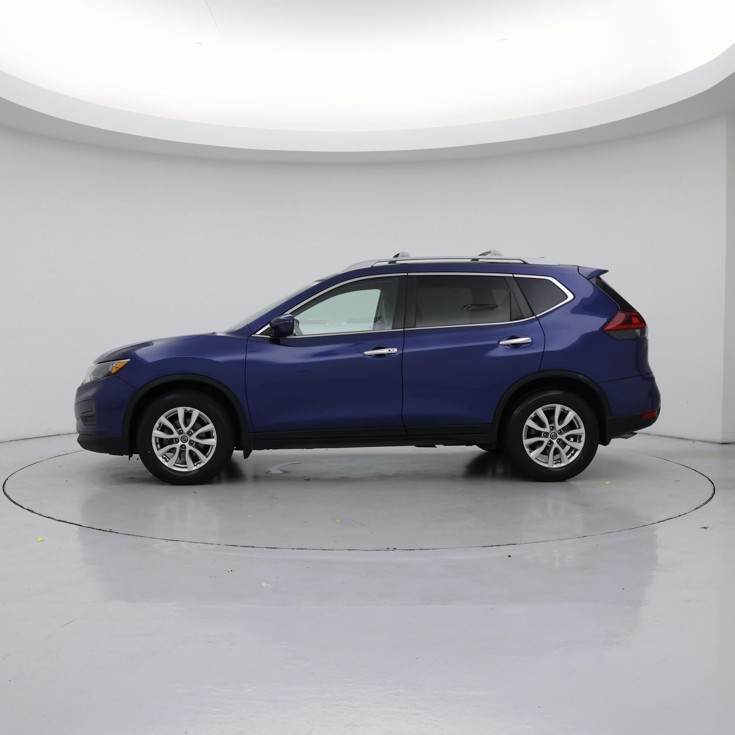 Thumbnail: 2020 Nissan Rogue - 3