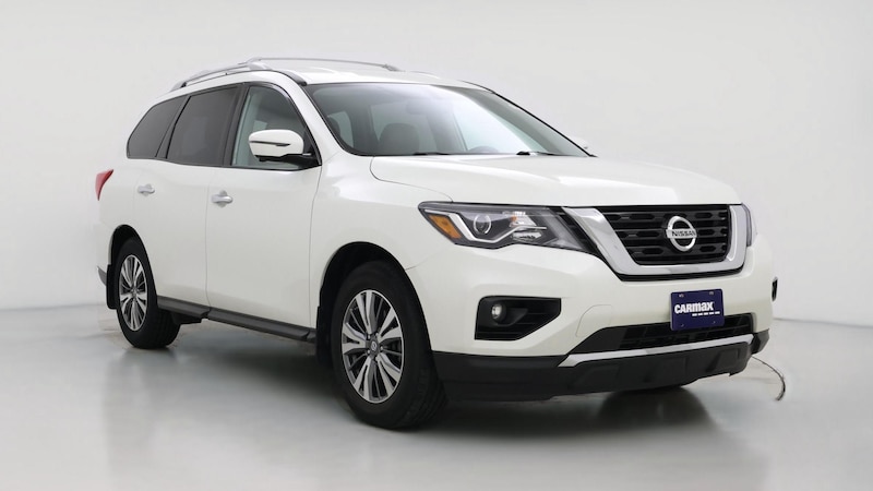 2017 Nissan Pathfinder SL Hero Image