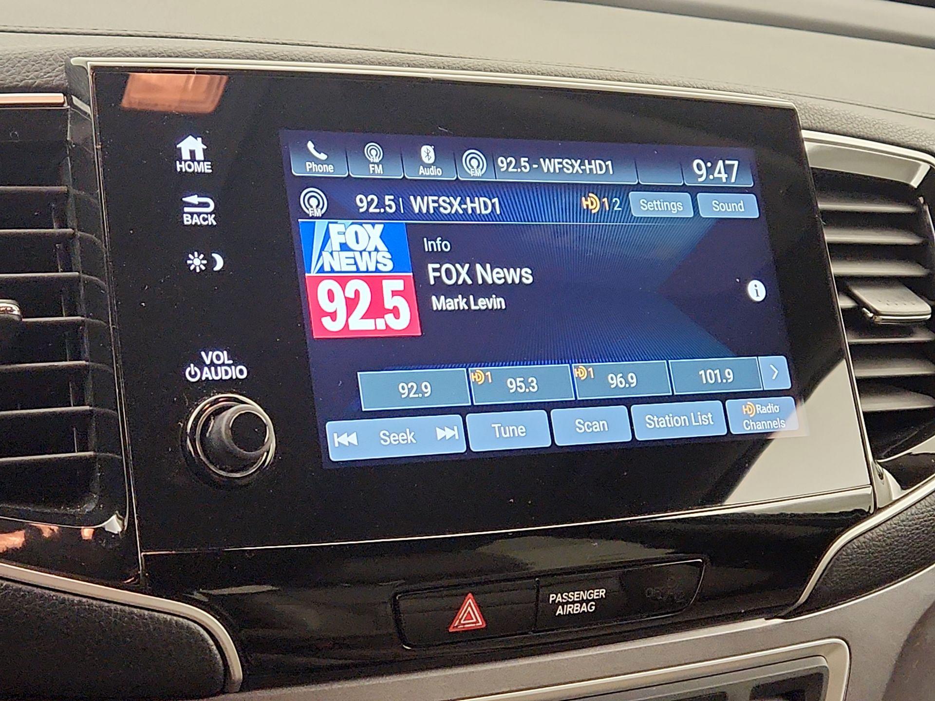 Thumbnail: 2020 Honda Pilot - 15