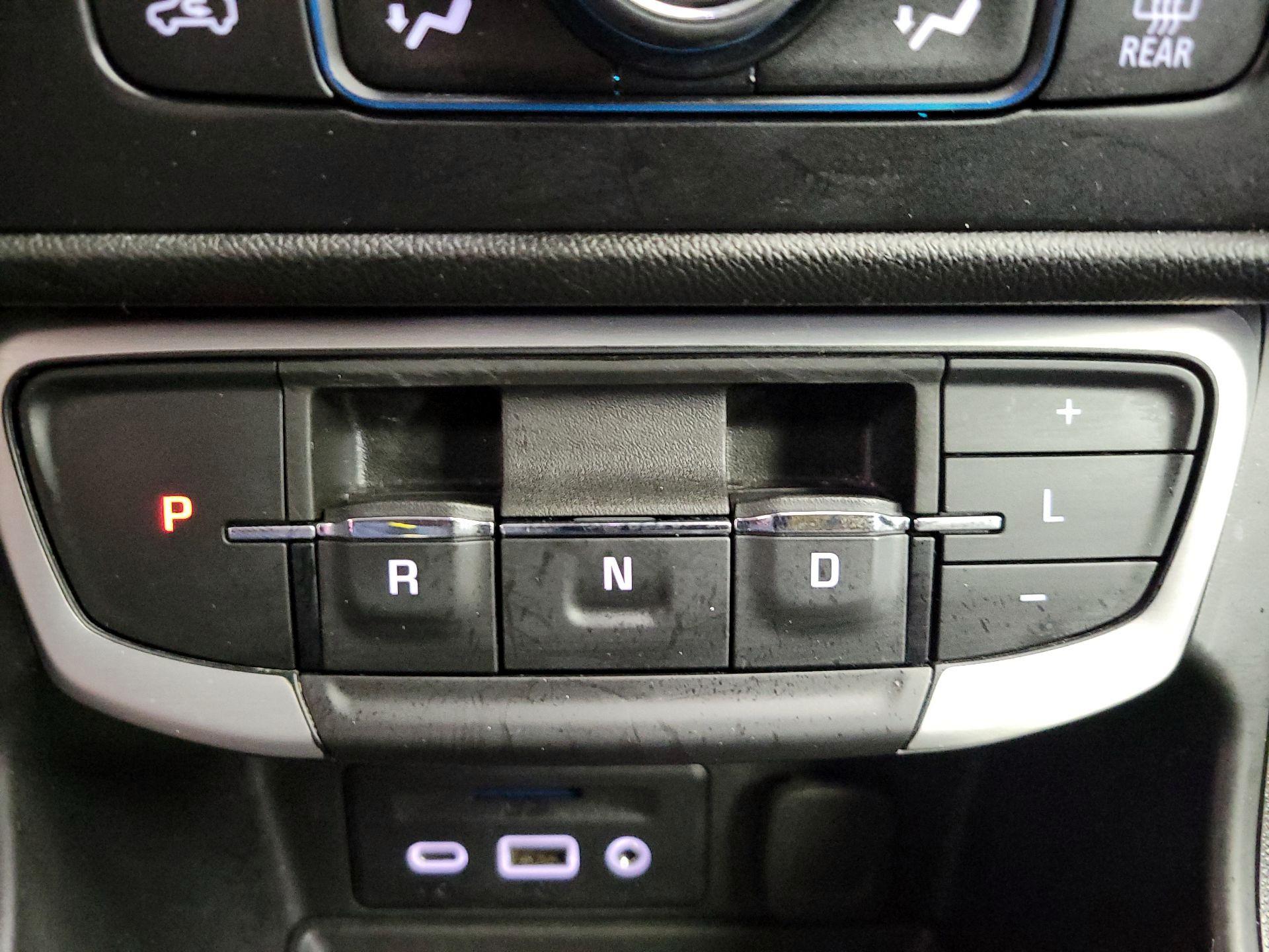 Thumbnail: 2023 GMC Terrain - 17
