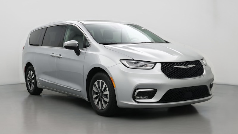 2023 Chrysler Pacifica Hybrid Limited Hero Image