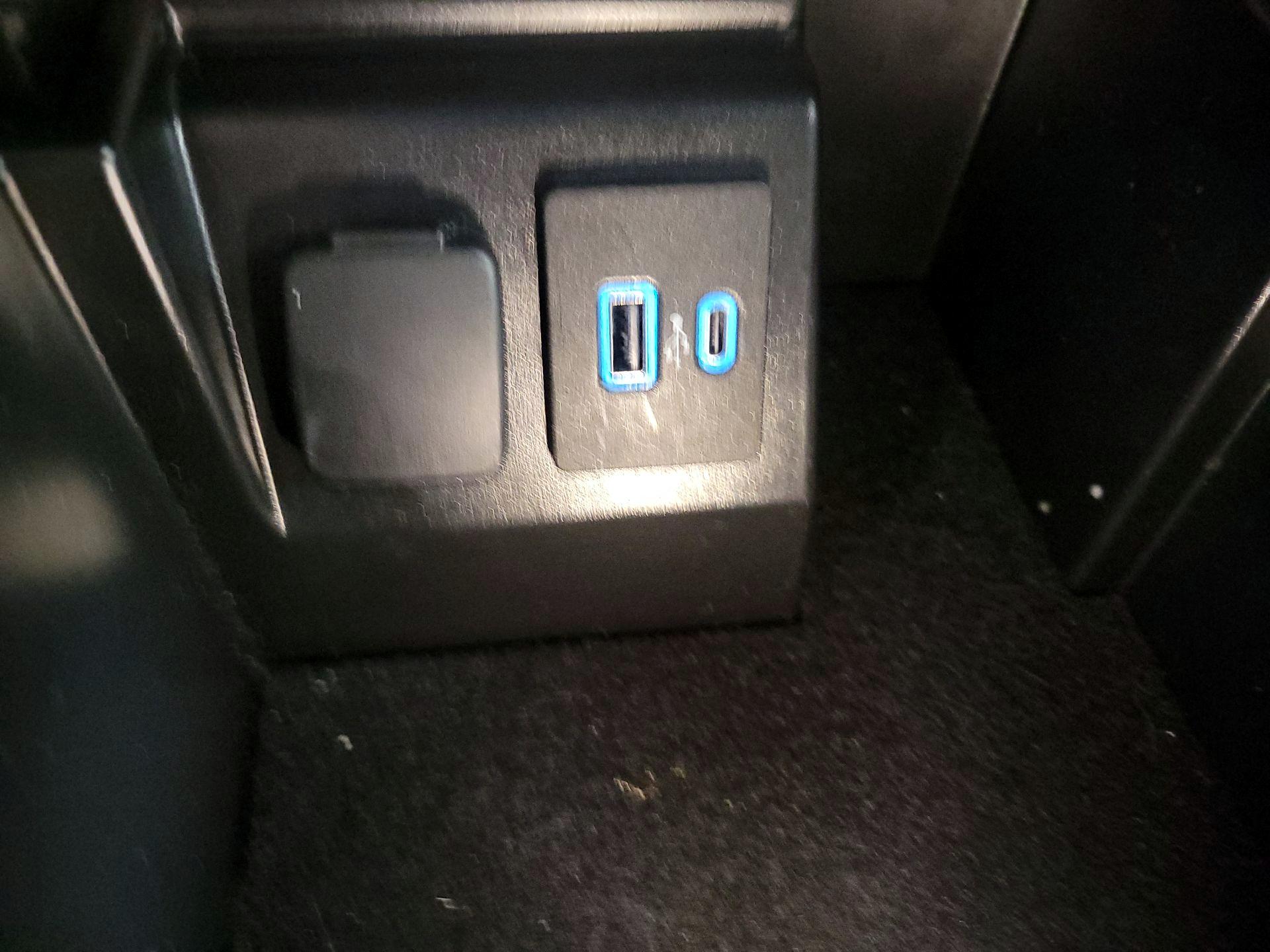 Thumbnail: 2023 Ford Explorer - 18