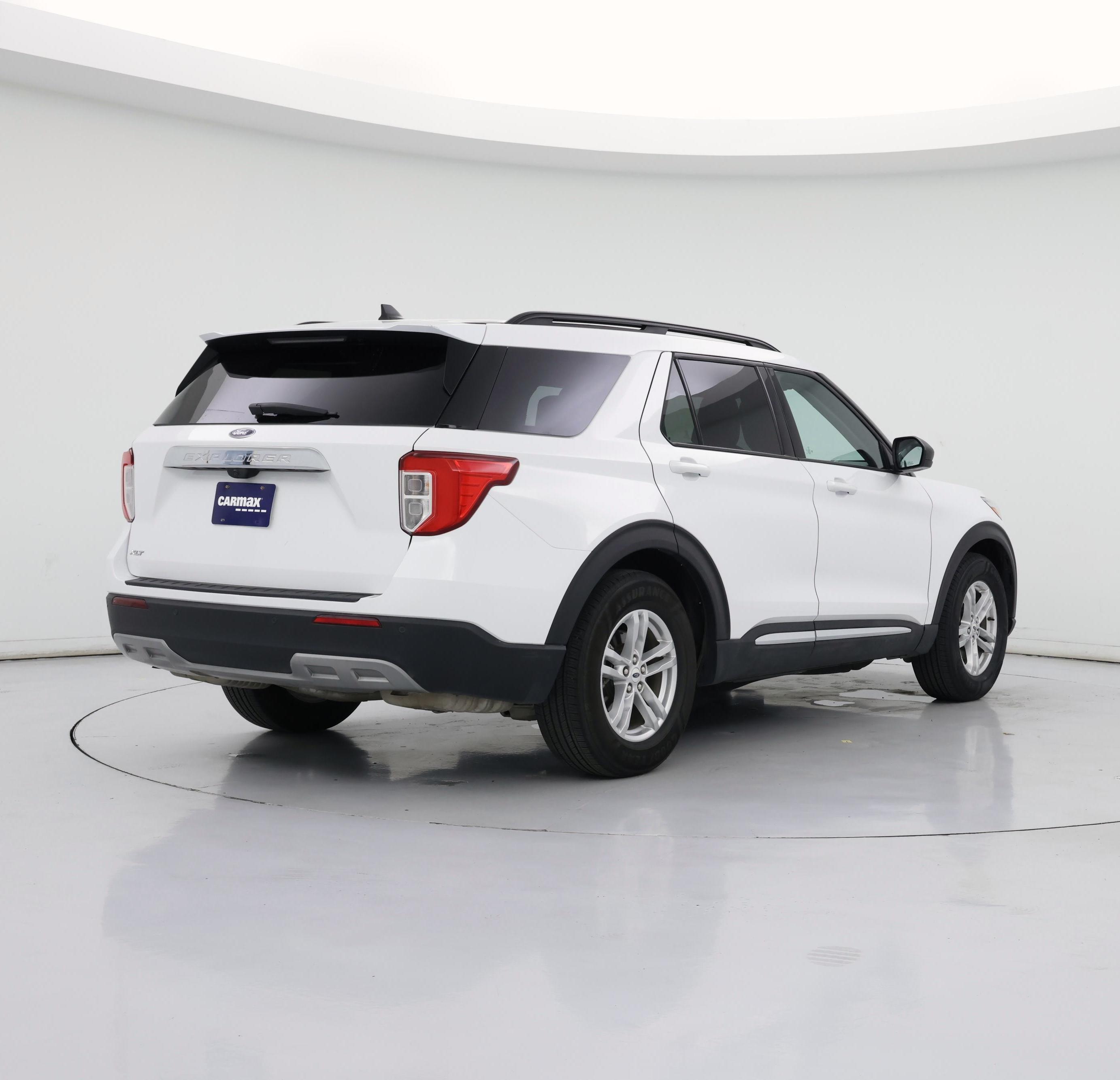 Thumbnail: 2023 Ford Explorer - 8