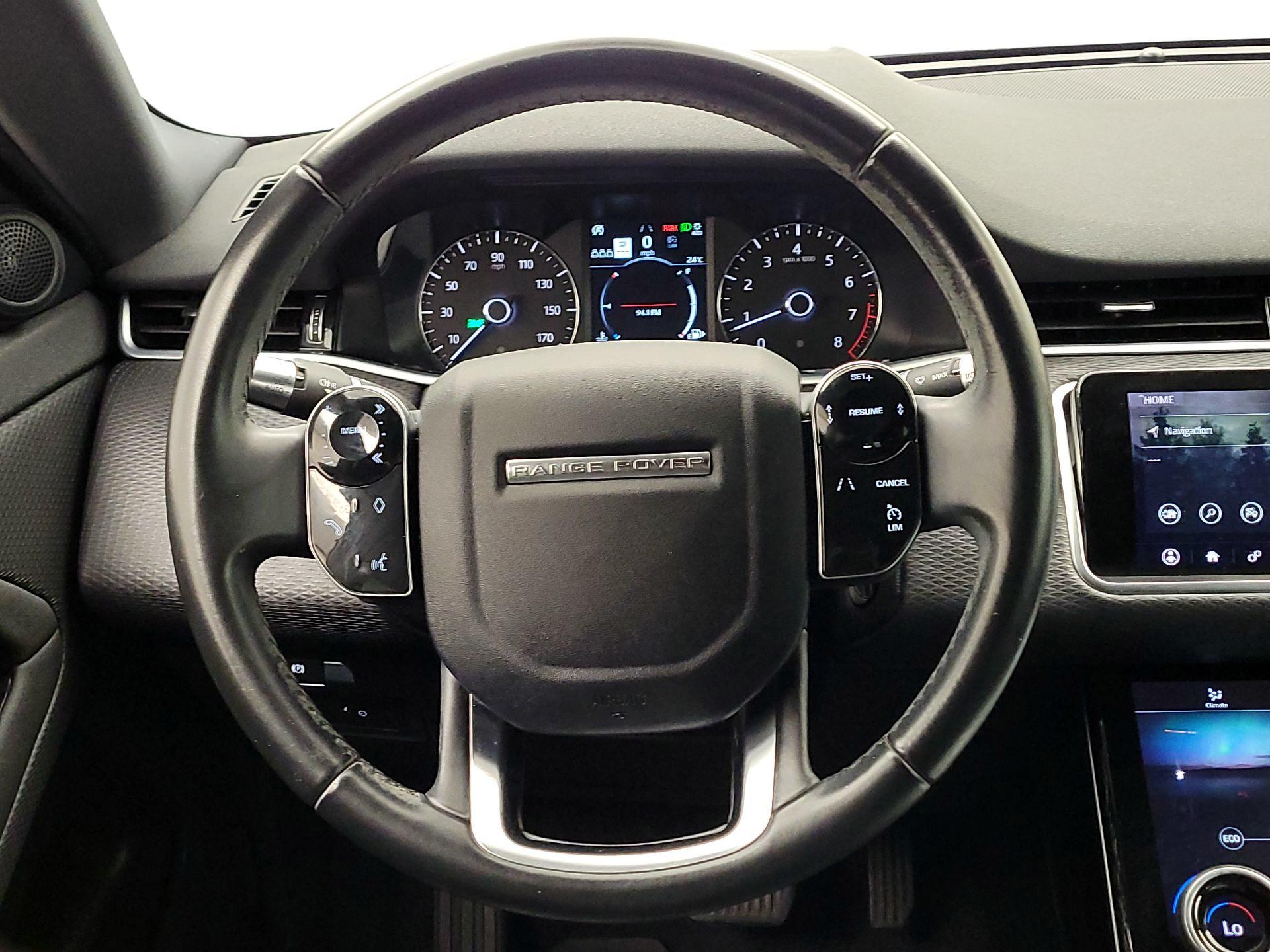 Thumbnail: 2020 Land Rover Range Rover Evoque - 10