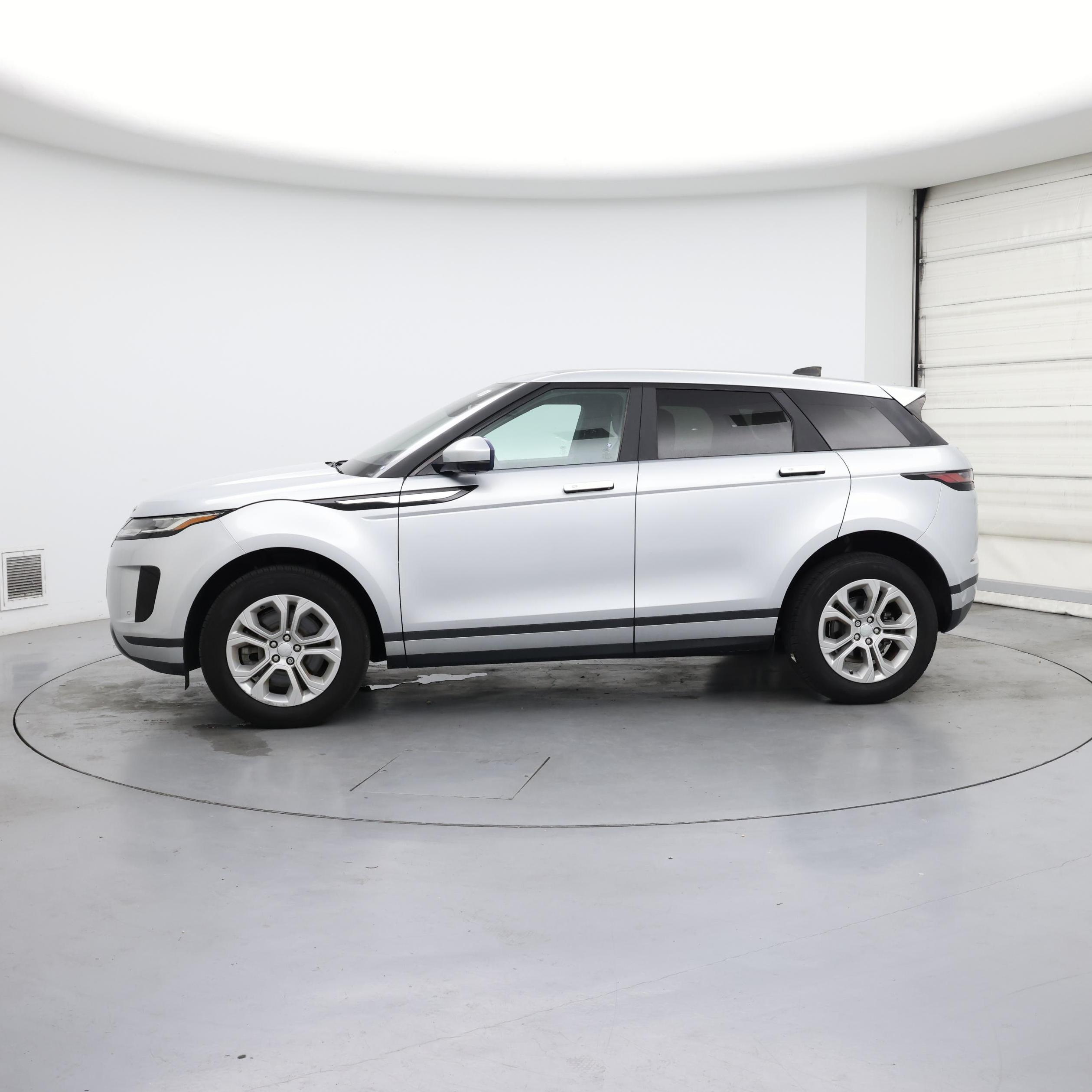 Thumbnail: 2020 Land Rover Range Rover Evoque - 3