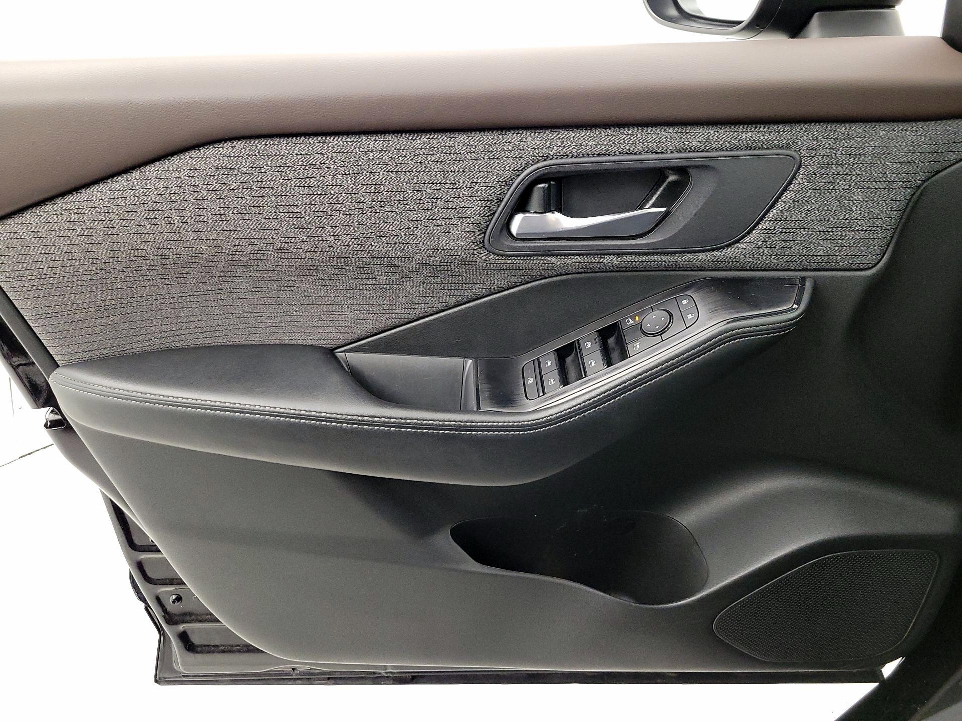 Thumbnail: 2023 Nissan Rogue - 12