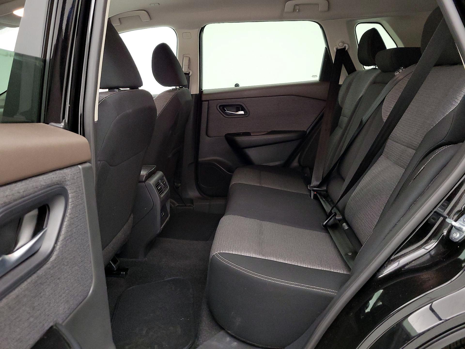 Thumbnail: 2023 Nissan Rogue - 19