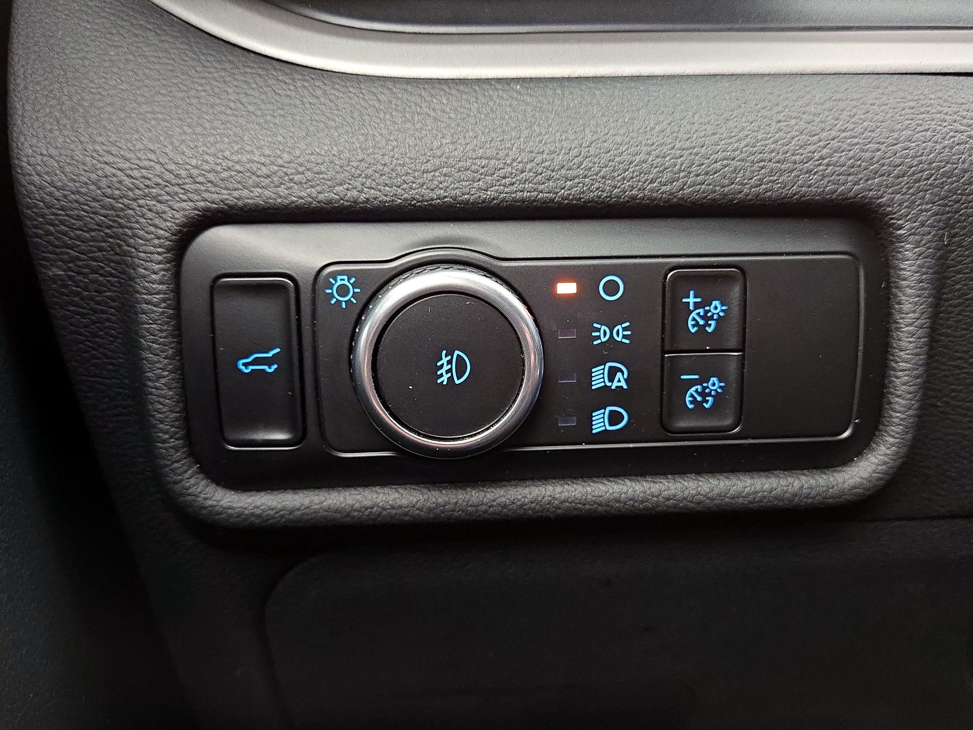 Thumbnail: 2023 Ford Explorer - 13