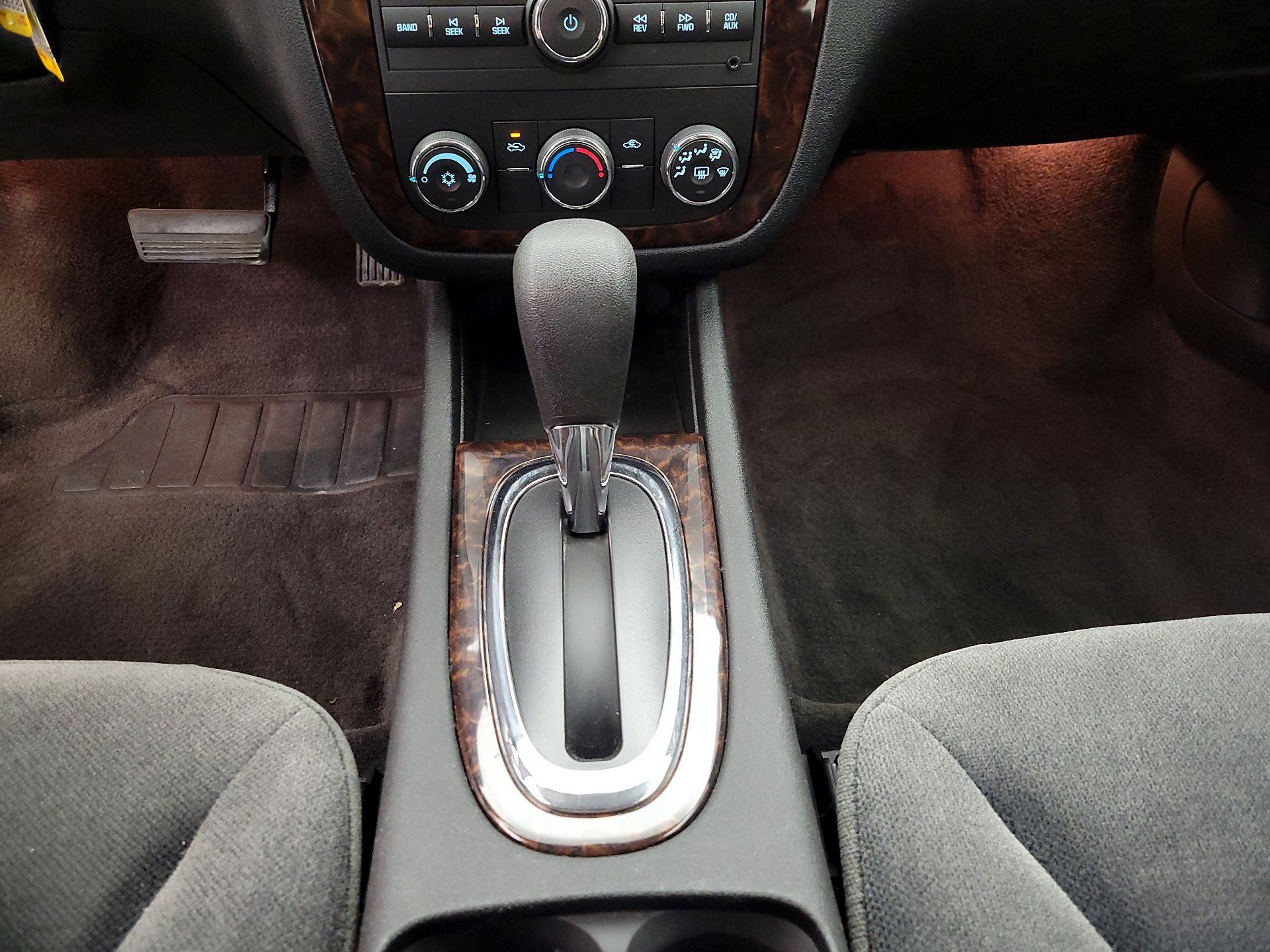 Thumbnail: 2016 Chevrolet Impala - 16