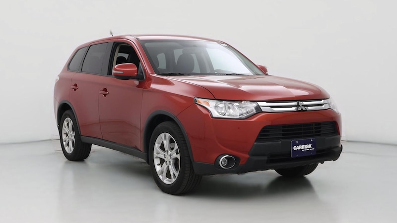 2015 Mitsubishi Outlander SE Hero Image