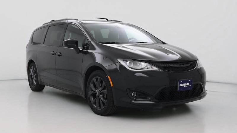 2020 Chrysler Pacifica Touring L Hero Image