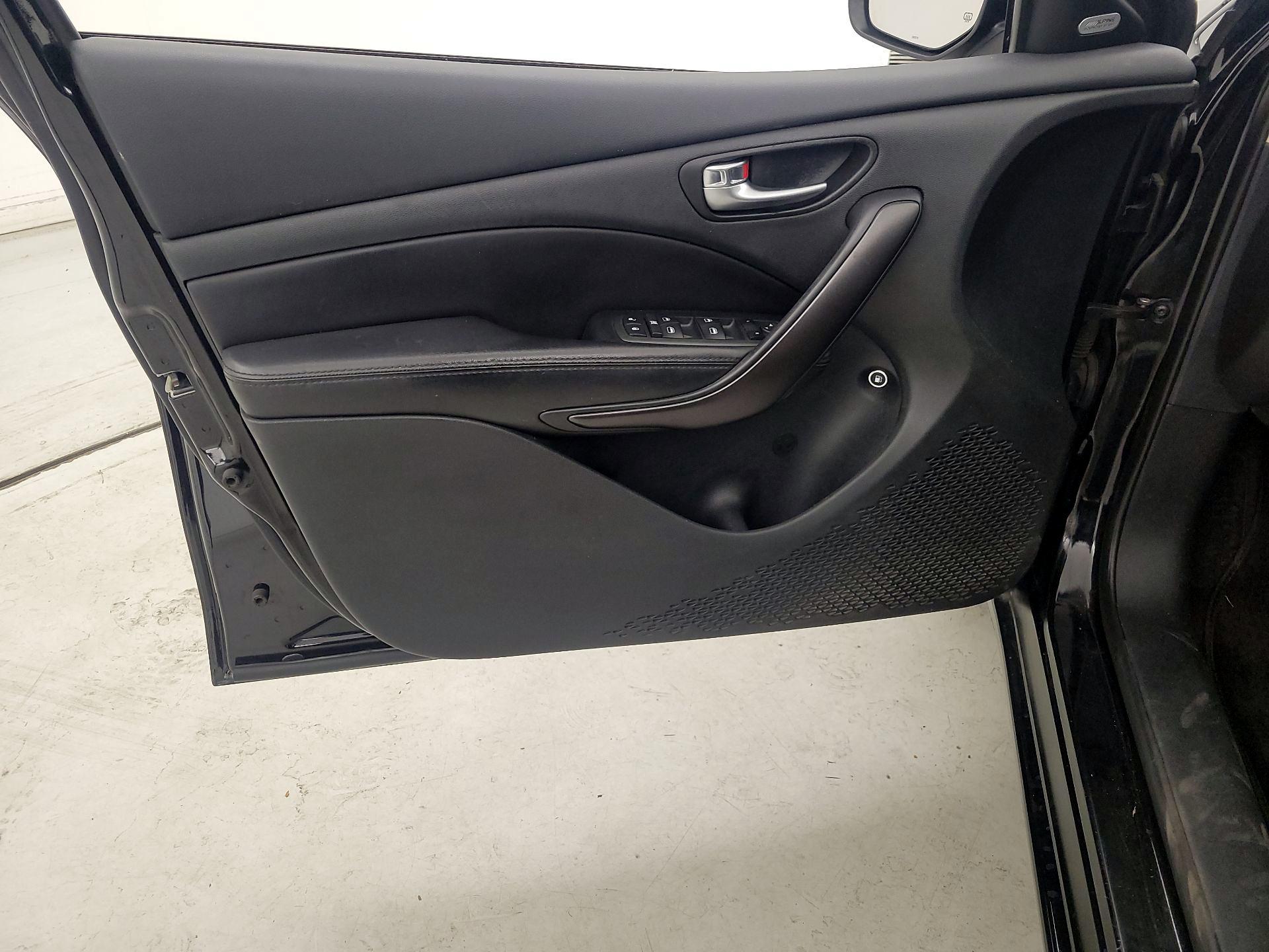 Thumbnail: 2014 Dodge Dart - 12