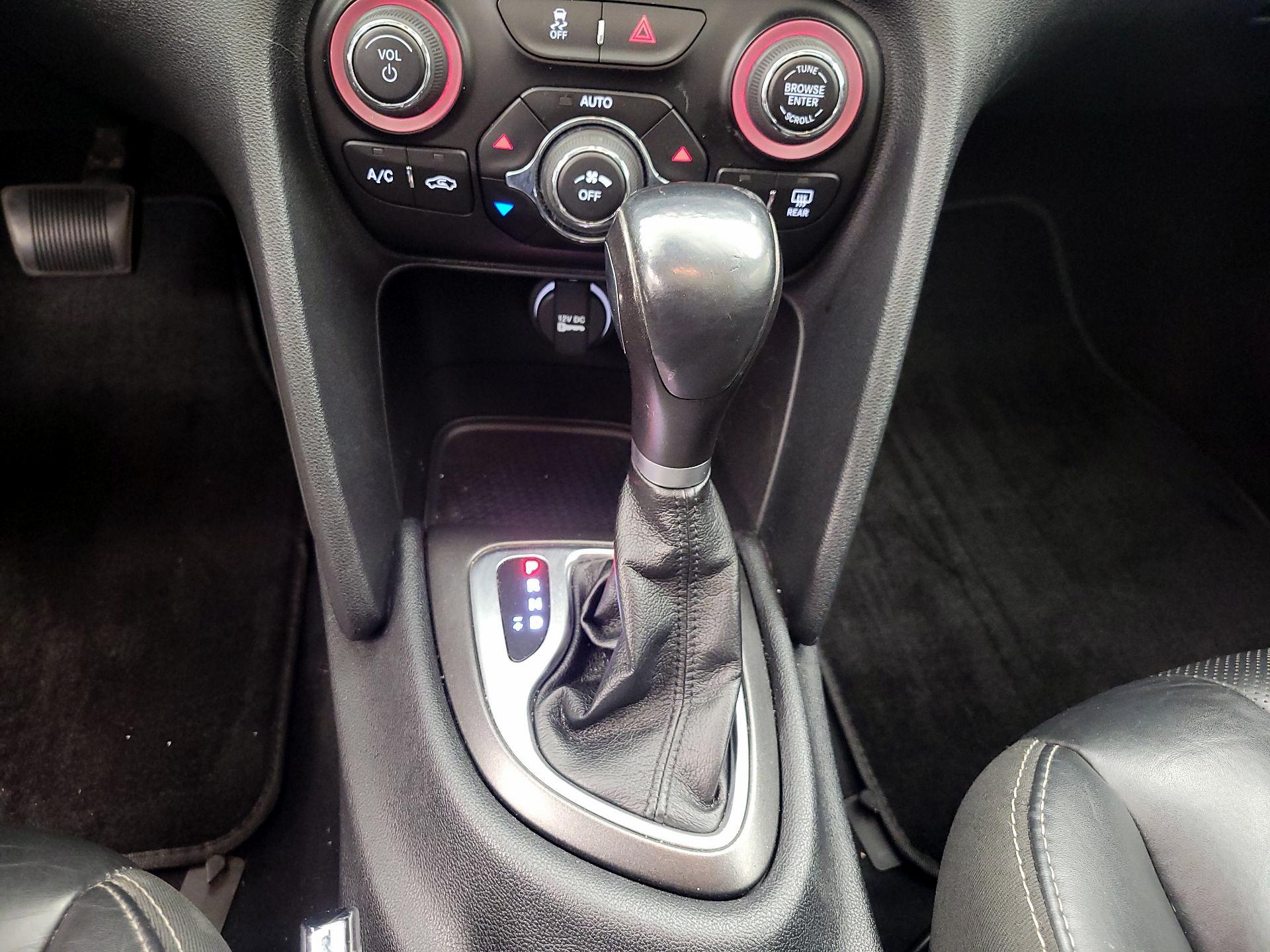 Thumbnail: 2014 Dodge Dart - 17