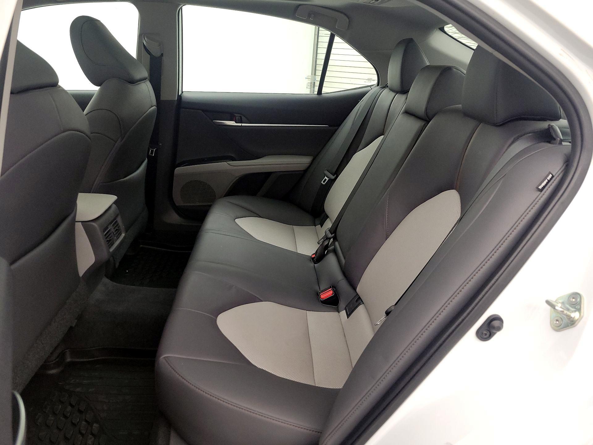 Thumbnail: 2020 Toyota Camry - 20