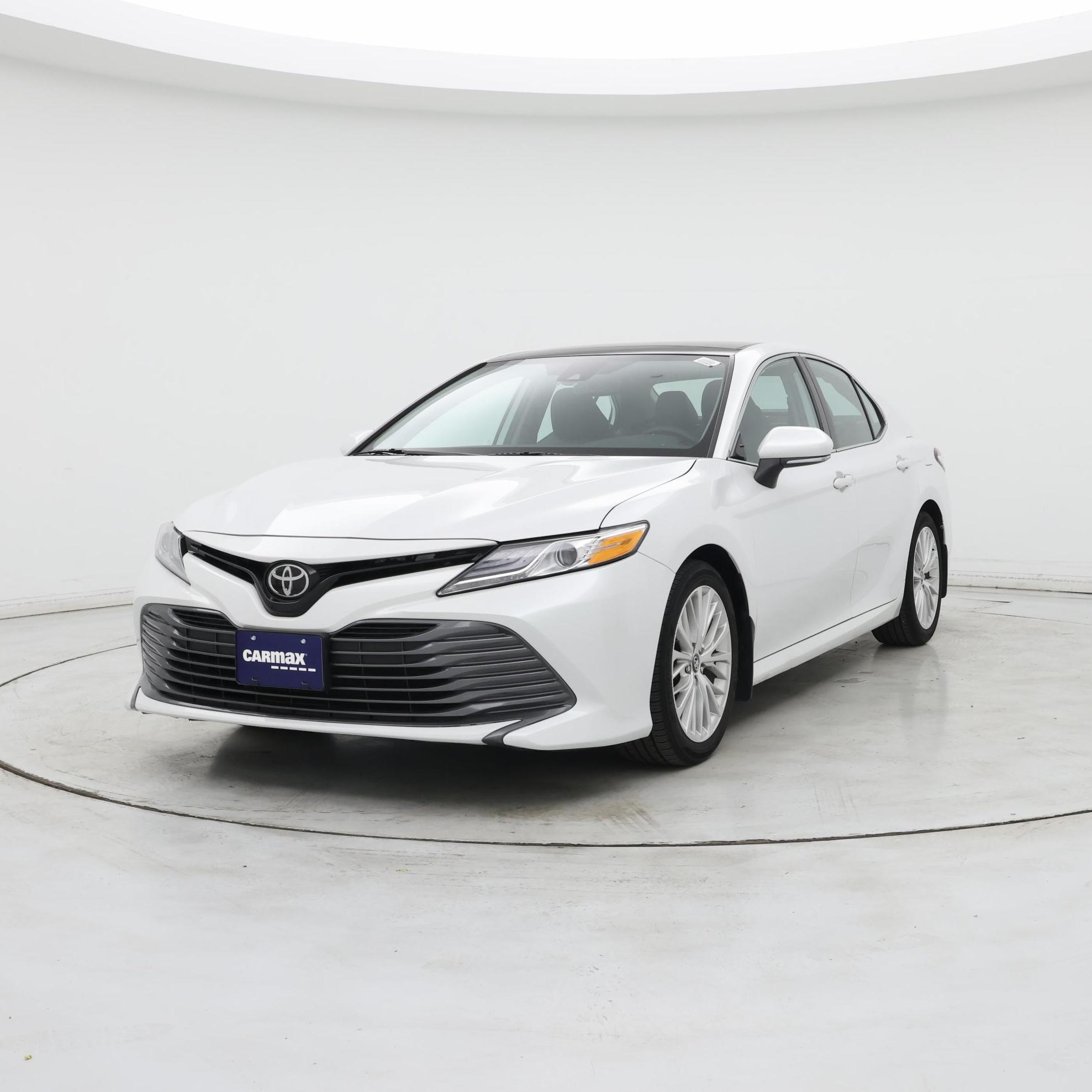 Thumbnail: 2020 Toyota Camry - 4