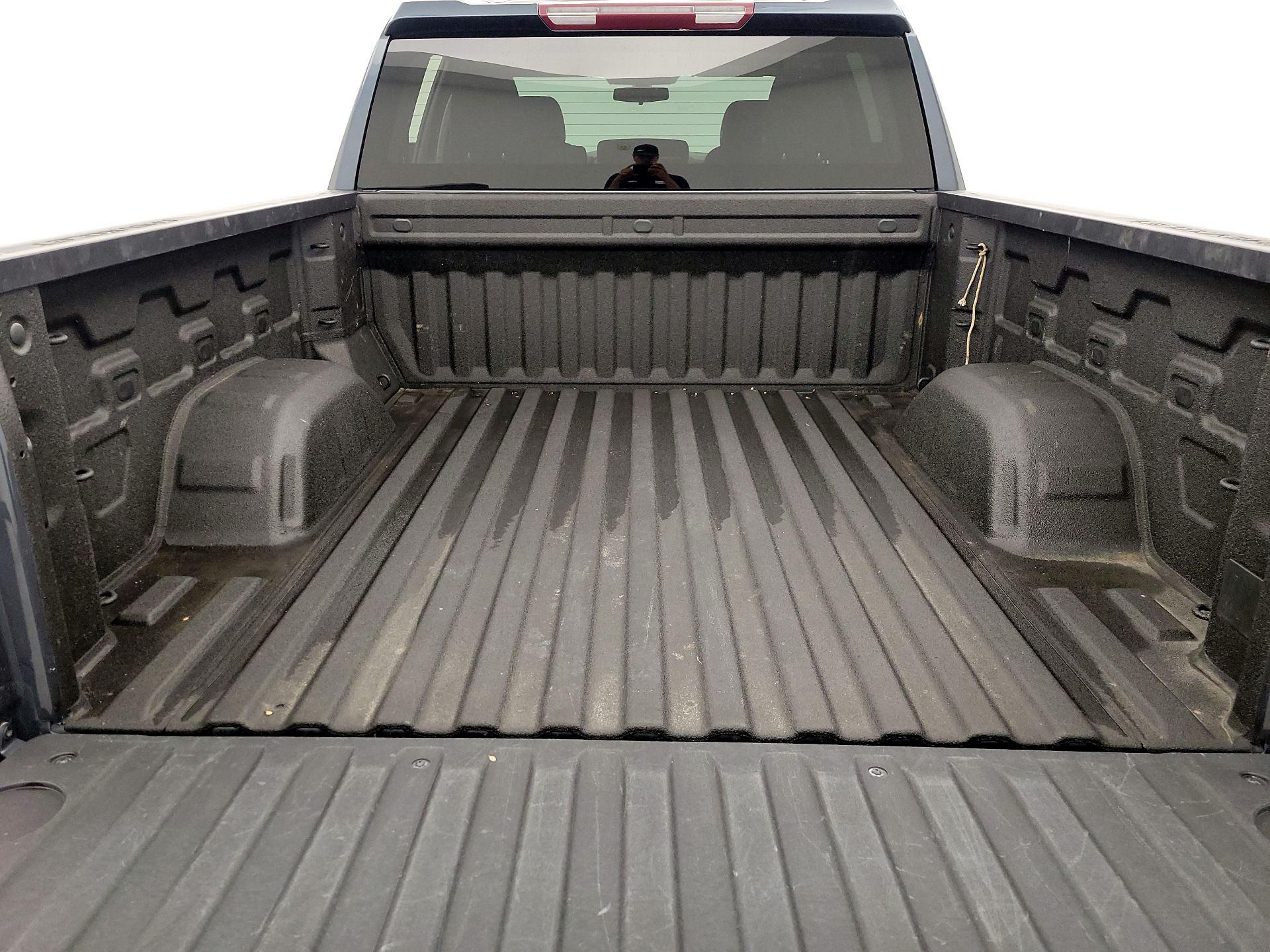 Thumbnail: 2020 Chevrolet Silverado 1500 - 20