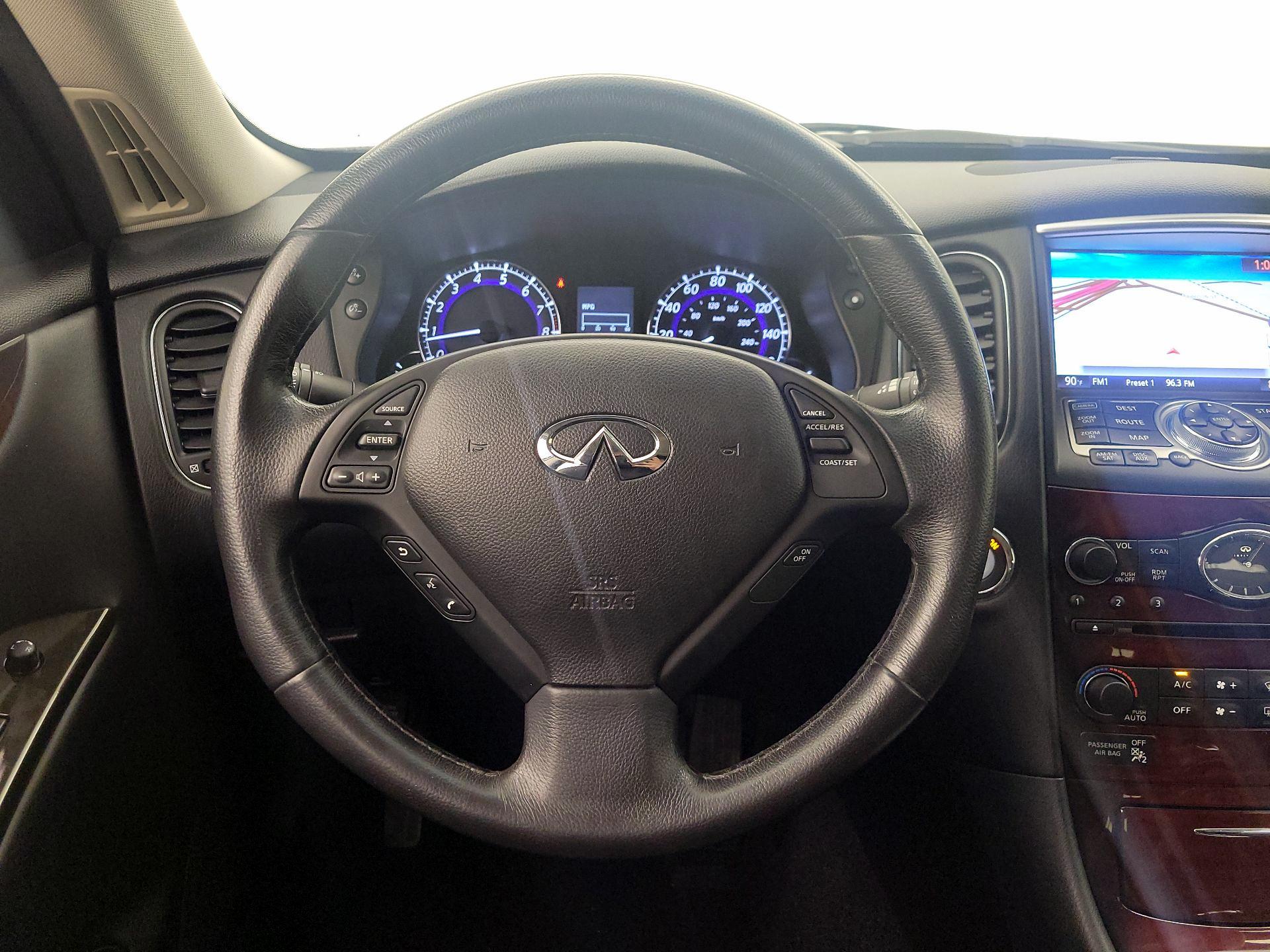 Thumbnail: 2016 INFINITI QX50 - 10