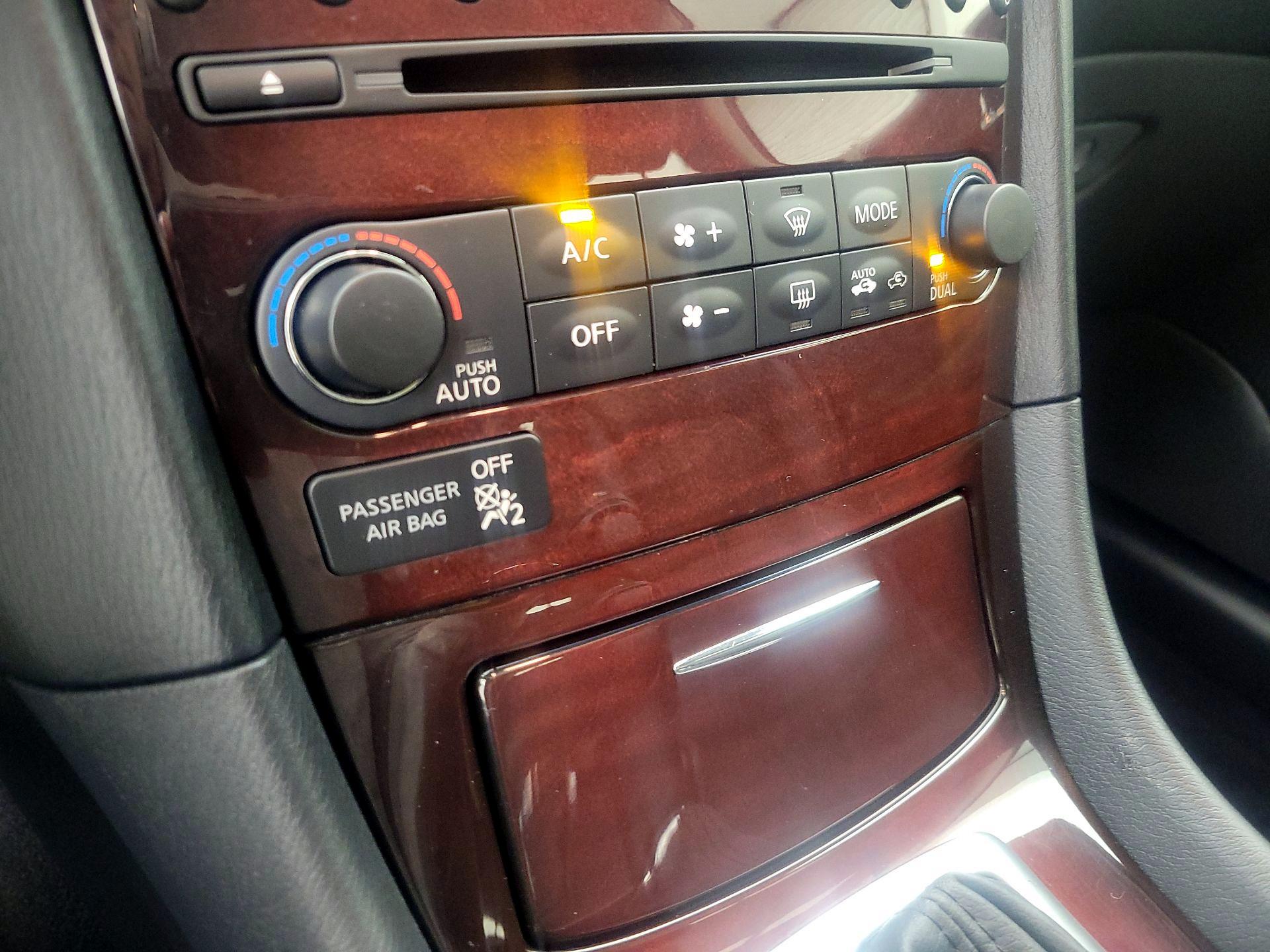 Thumbnail: 2016 INFINITI QX50 - 16