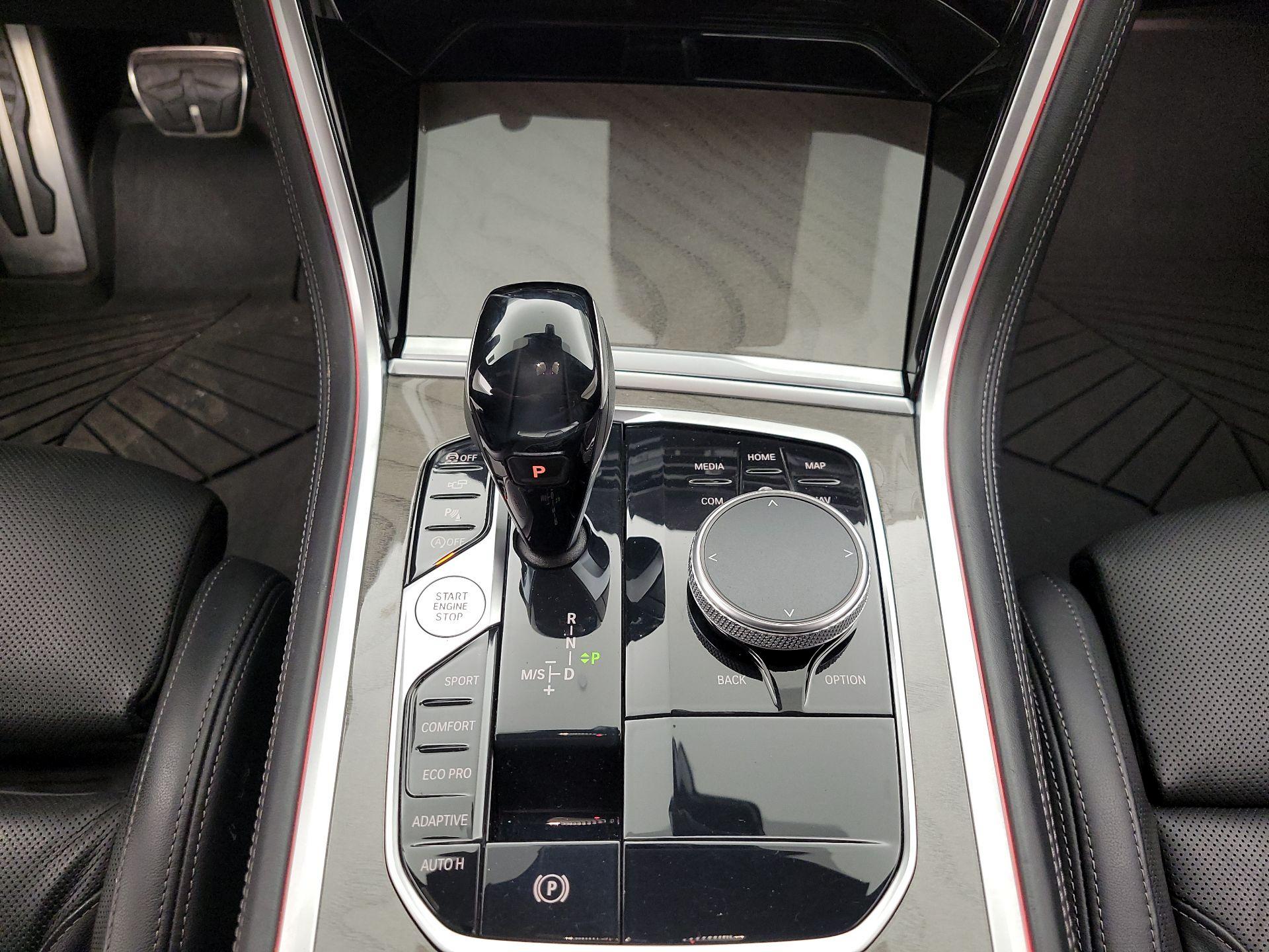 Thumbnail: 2020 BMW 8 Series - 18
