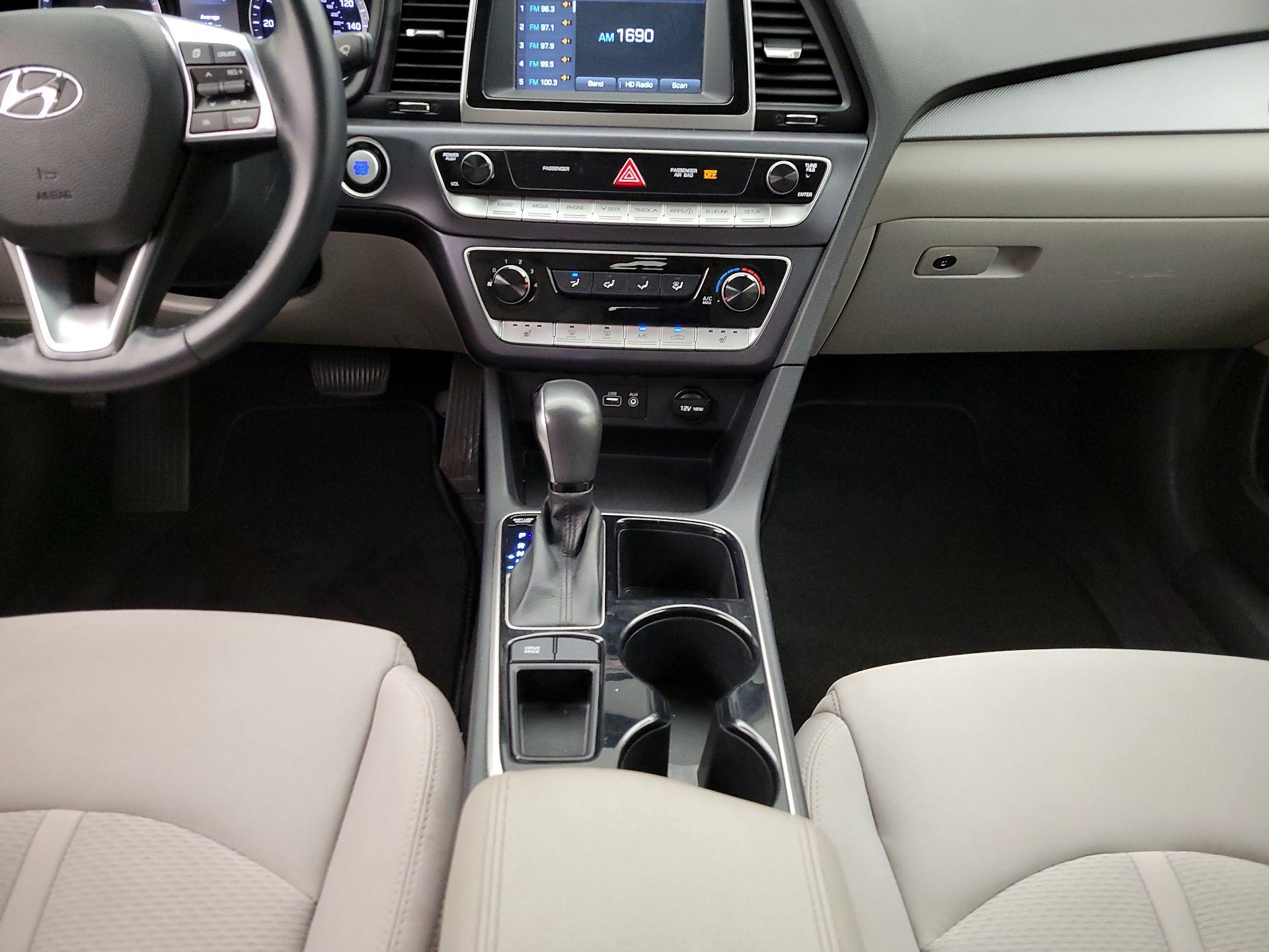 Thumbnail: 2018 Hyundai Sonata - 17