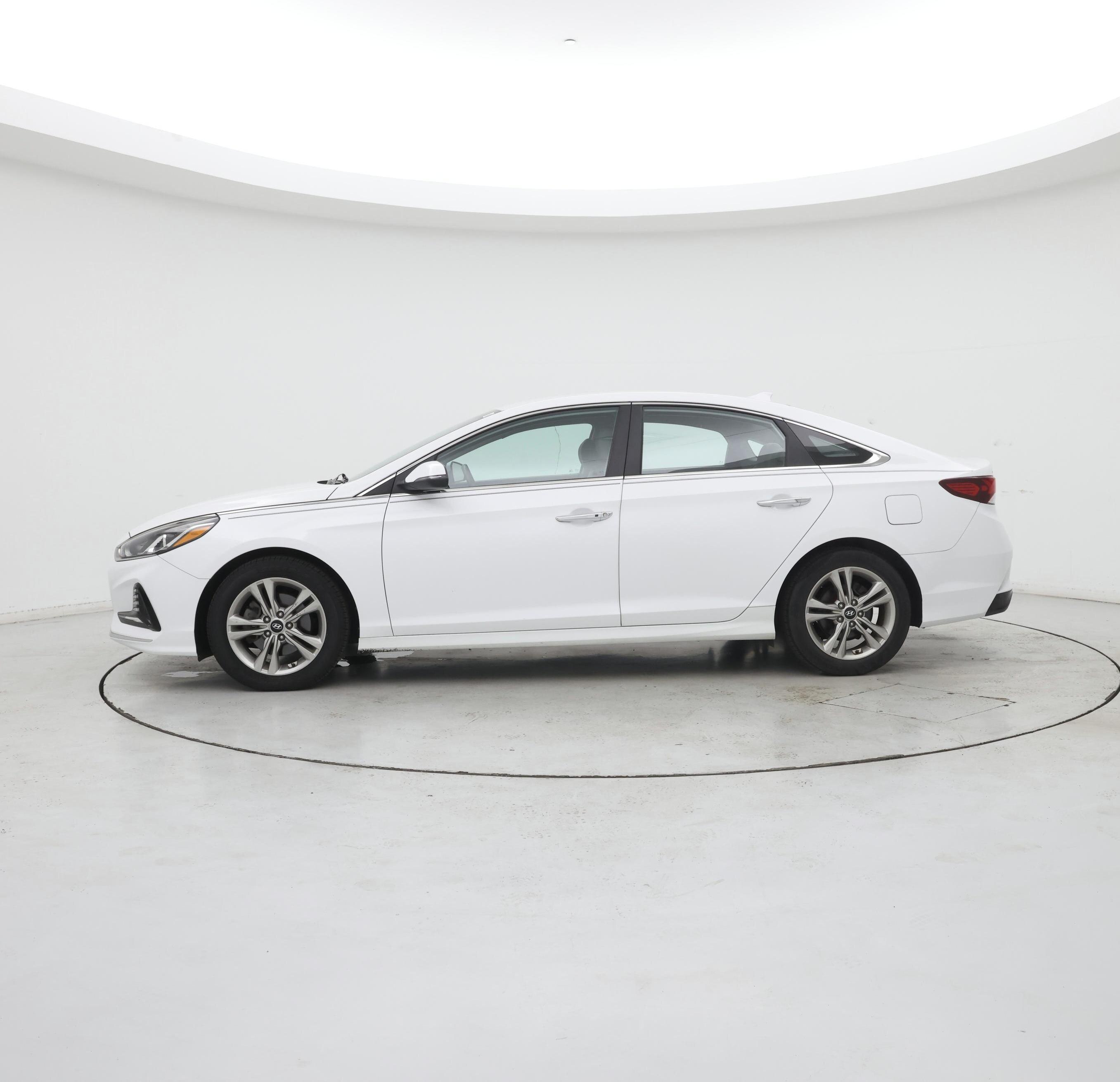 Thumbnail: 2018 Hyundai Sonata - 3