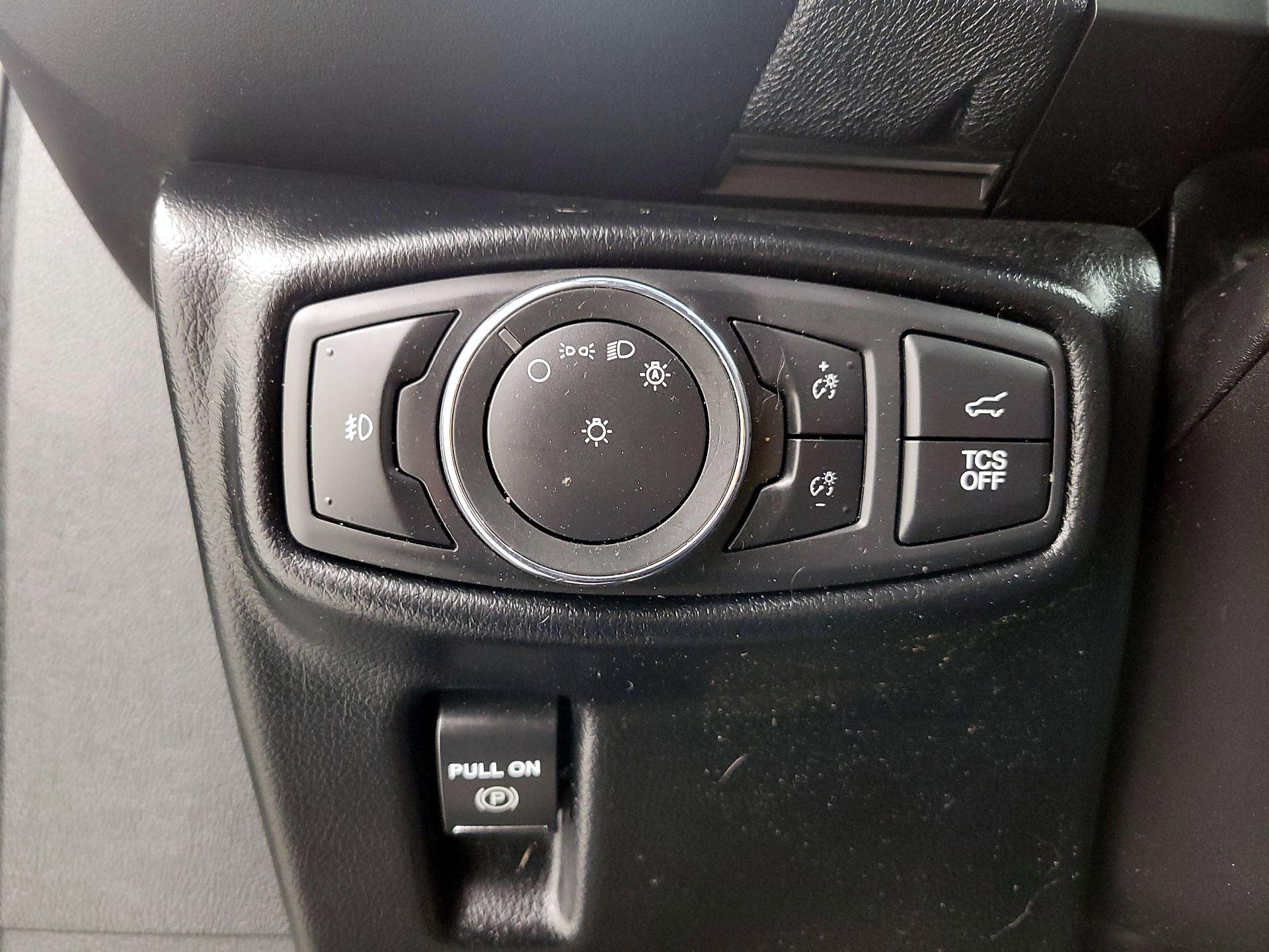 Thumbnail: 2019 Lincoln Nautilus - 13