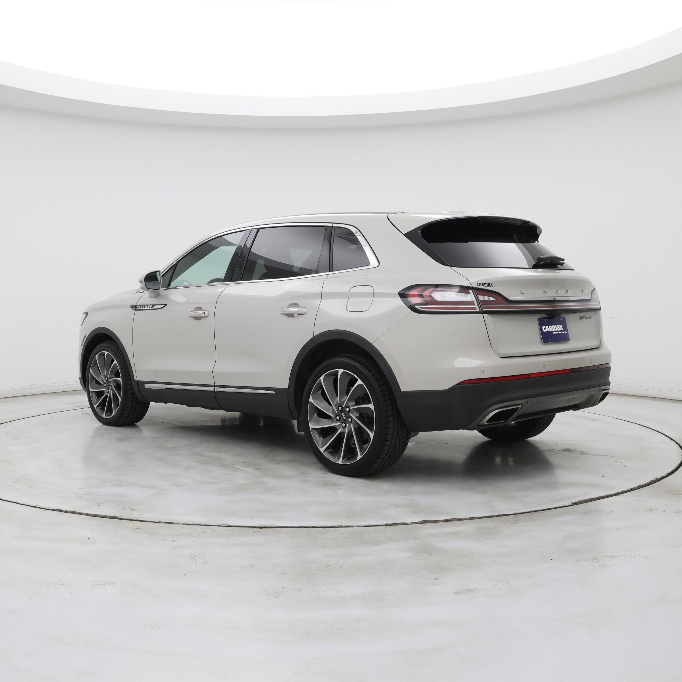 Thumbnail: 2019 Lincoln Nautilus - 2