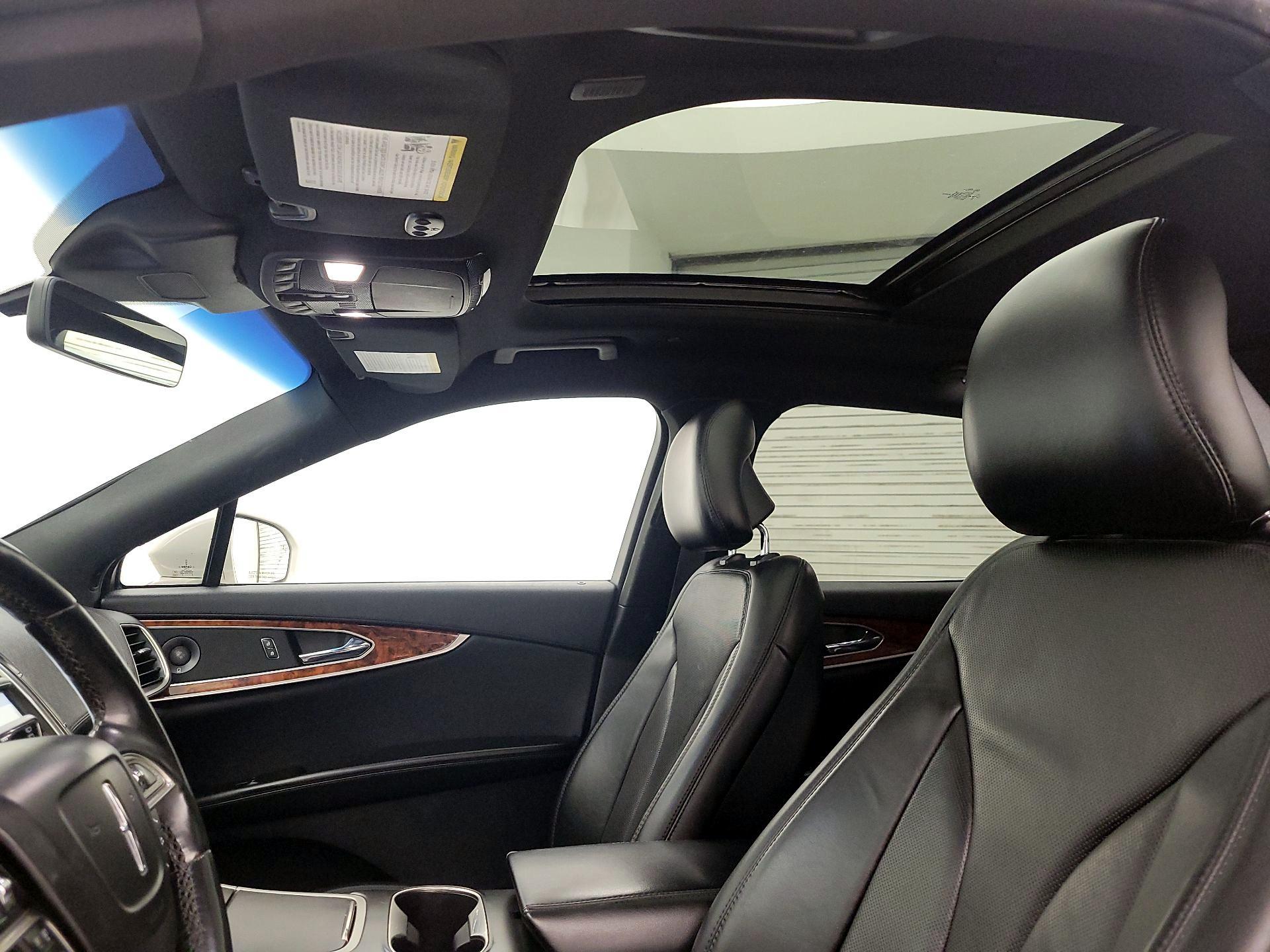 Thumbnail: 2019 Lincoln Nautilus - 20