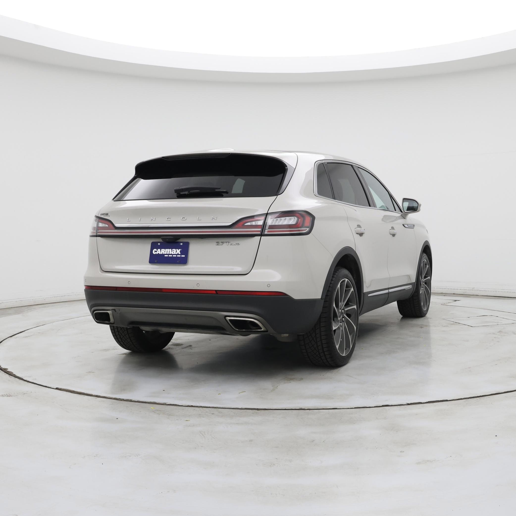 Thumbnail: 2019 Lincoln Nautilus - 8
