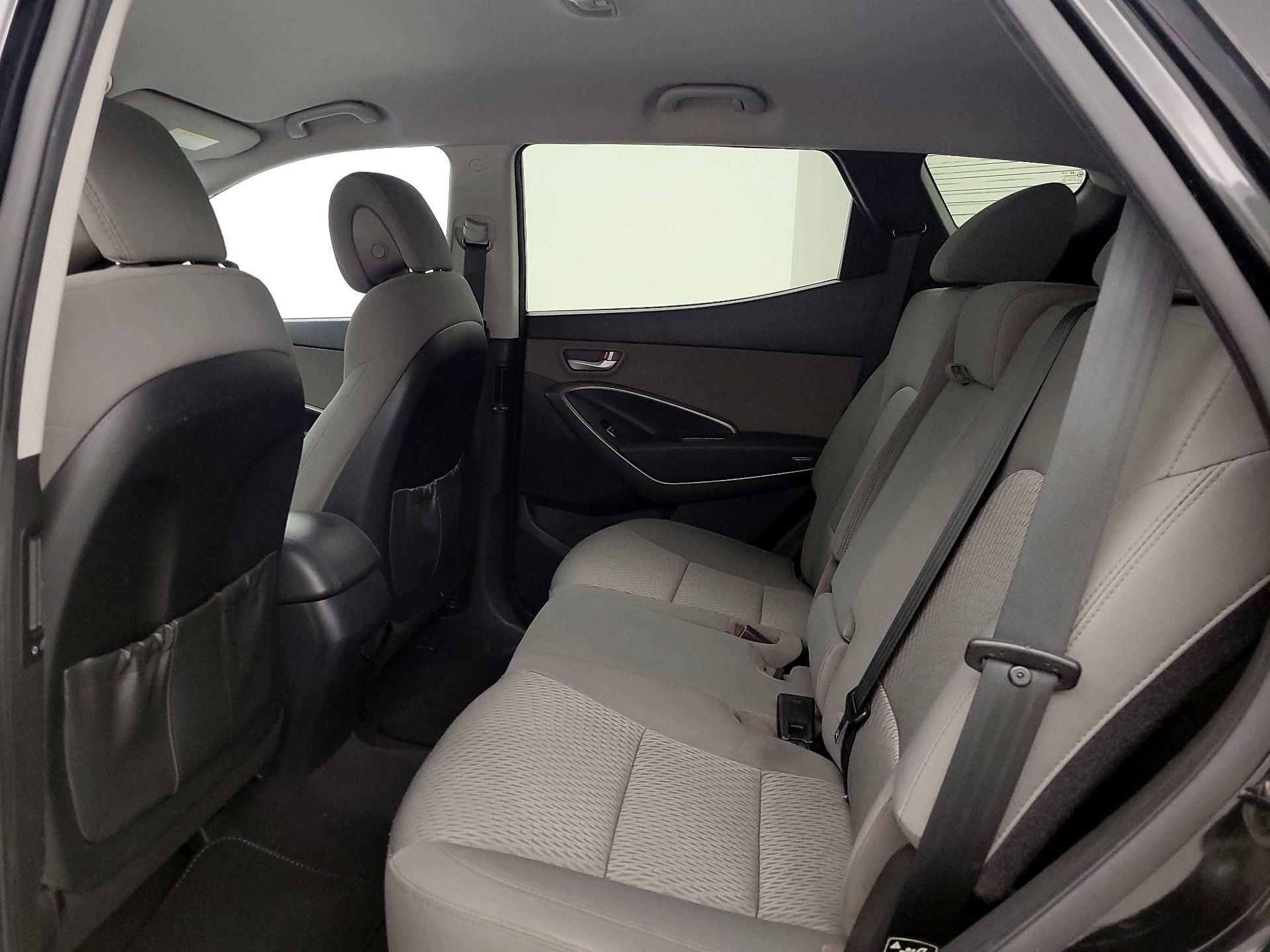 Thumbnail: 2014 Hyundai Santa Fe - 18