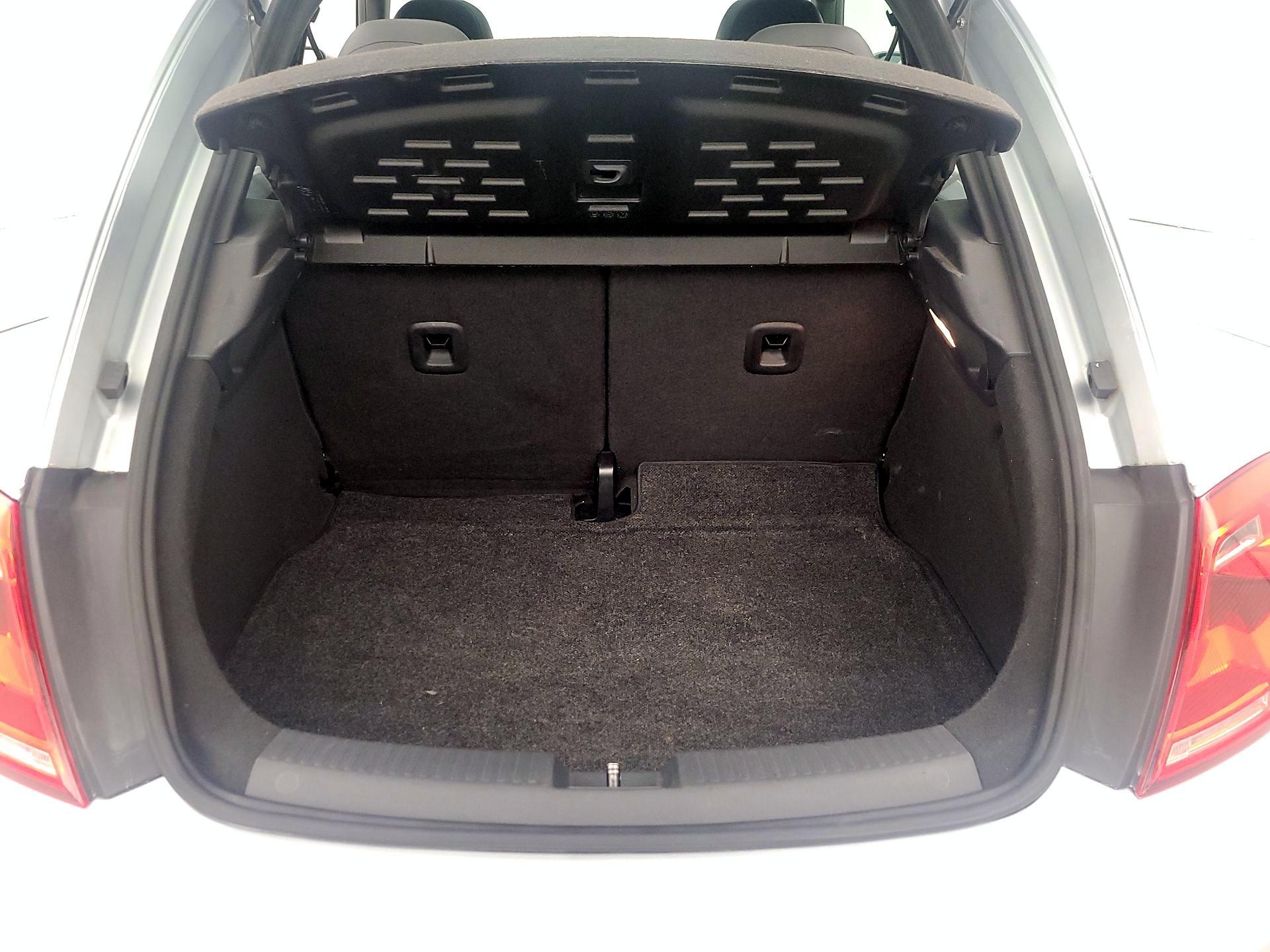 Thumbnail: 2013 Volkswagen Beetle - 20