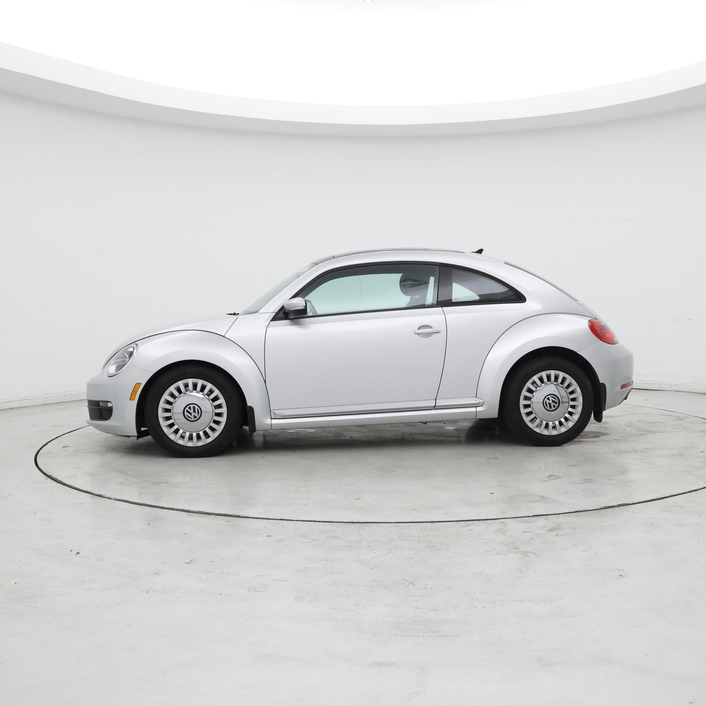 Thumbnail: 2013 Volkswagen Beetle - 3