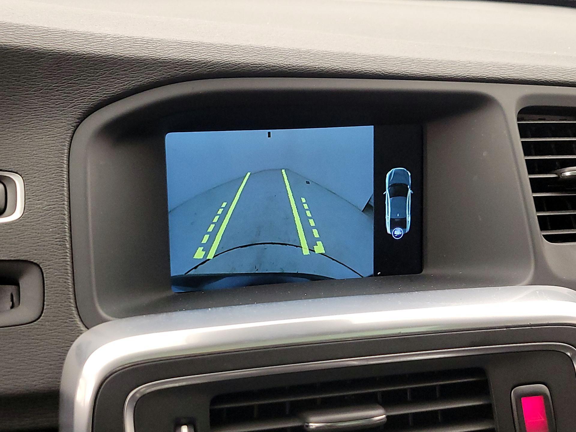 Thumbnail: 2015 Volvo S60 - 15