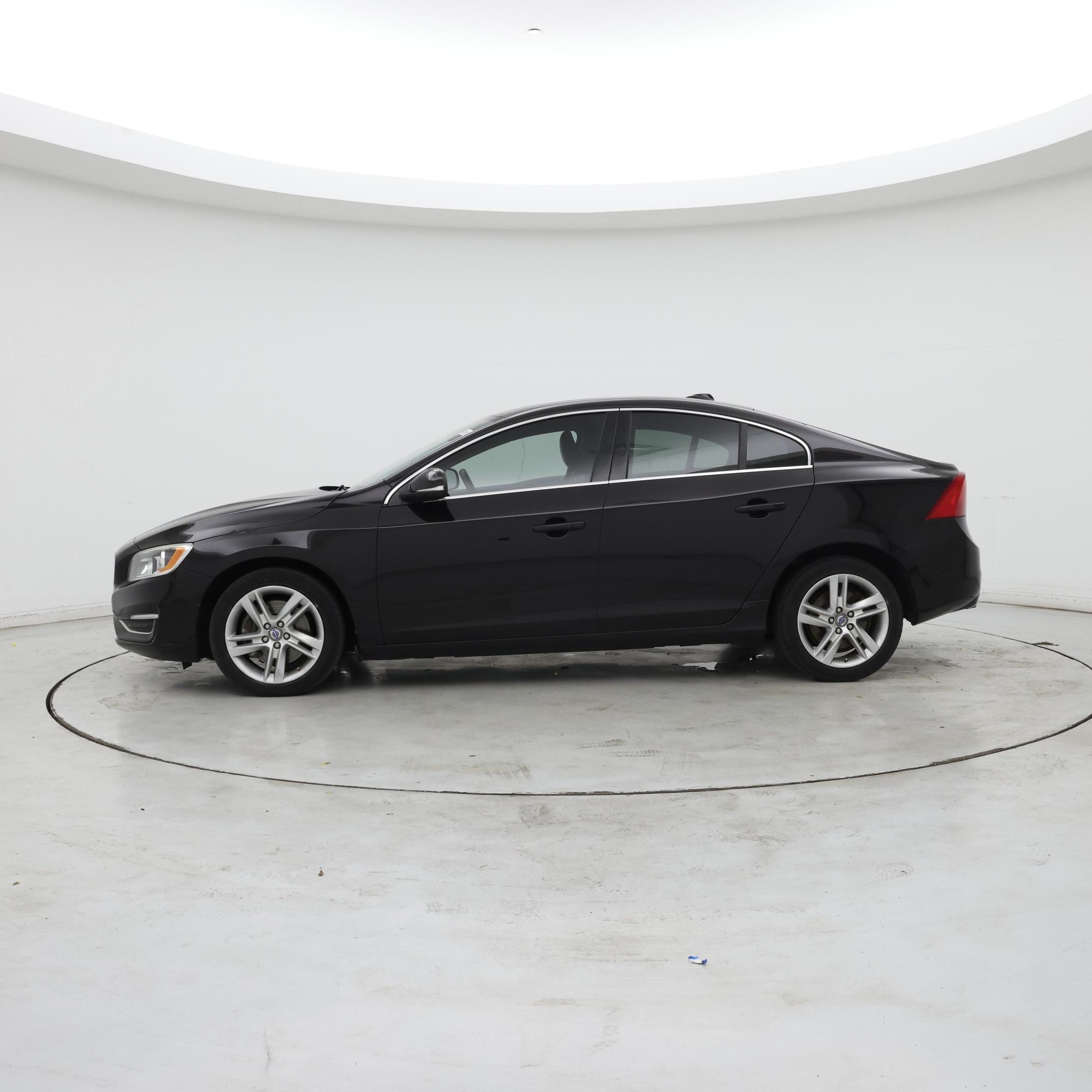 Thumbnail: 2015 Volvo S60 - 3