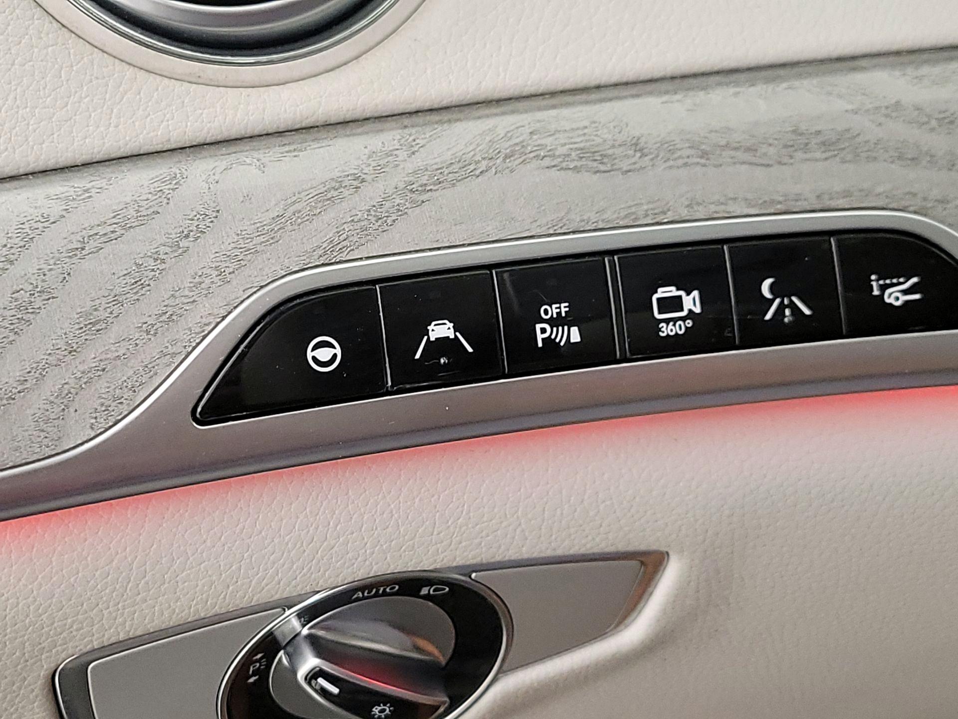 Thumbnail: 2015 Mercedes-Benz S-Class - 13