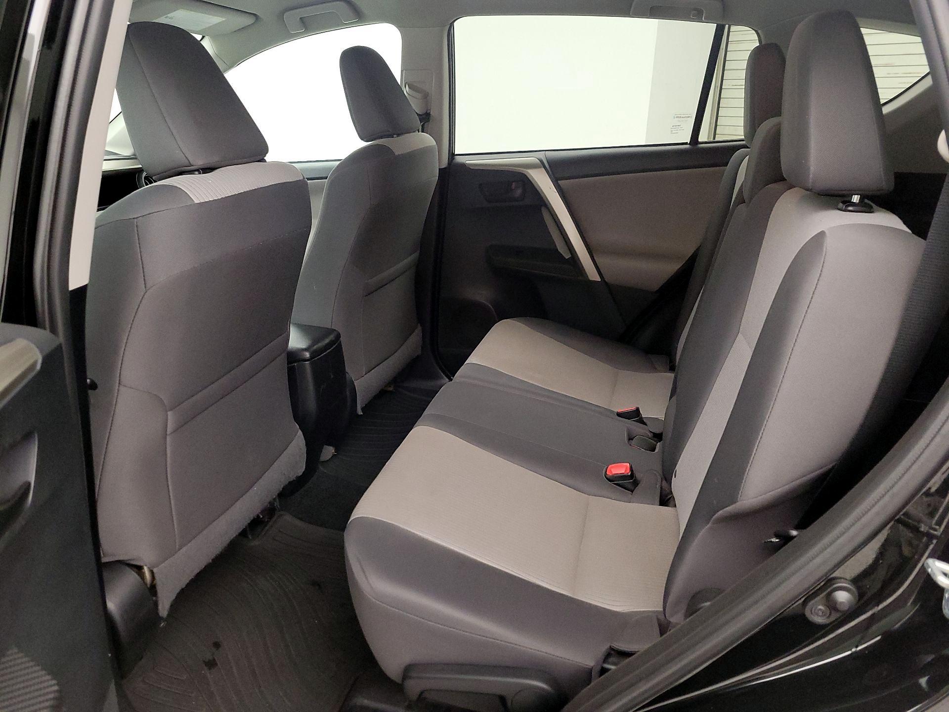 Thumbnail: 2014 Toyota RAV4 - 18