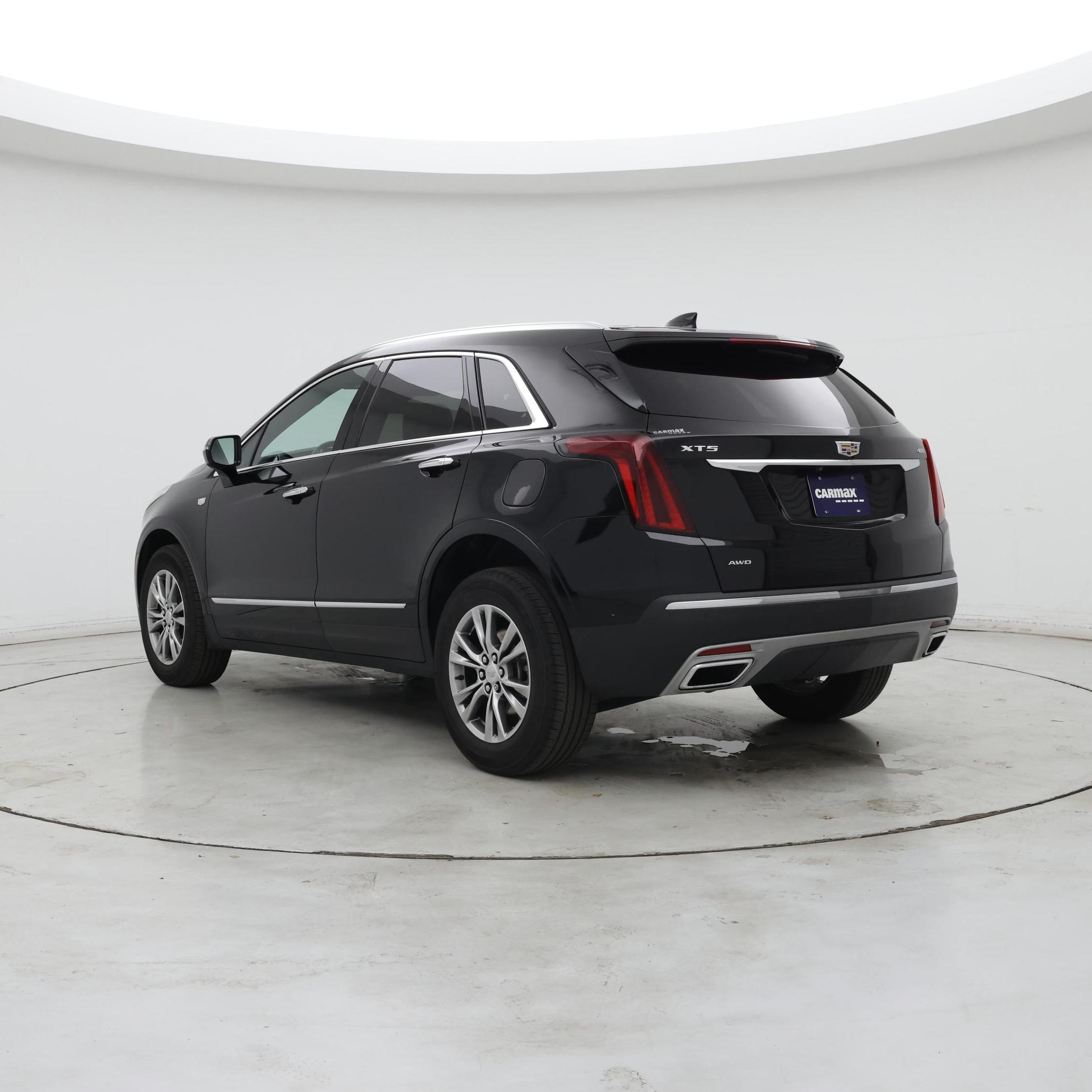 Thumbnail: 2022 Cadillac XT5 - 2