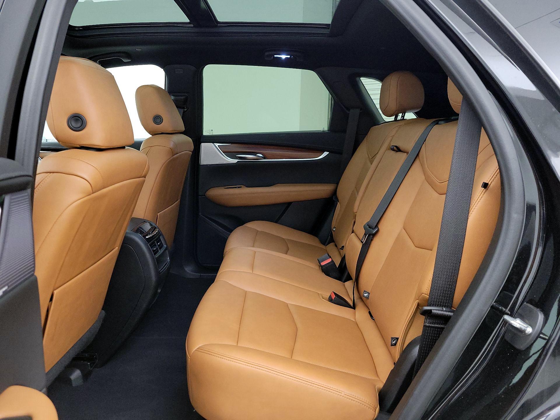 Thumbnail: 2022 Cadillac XT5 - 20