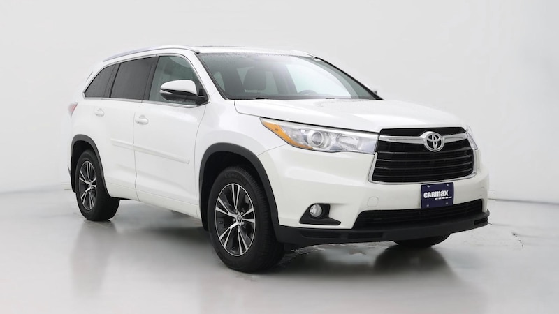 2016 Toyota Highlander XLE Hero Image