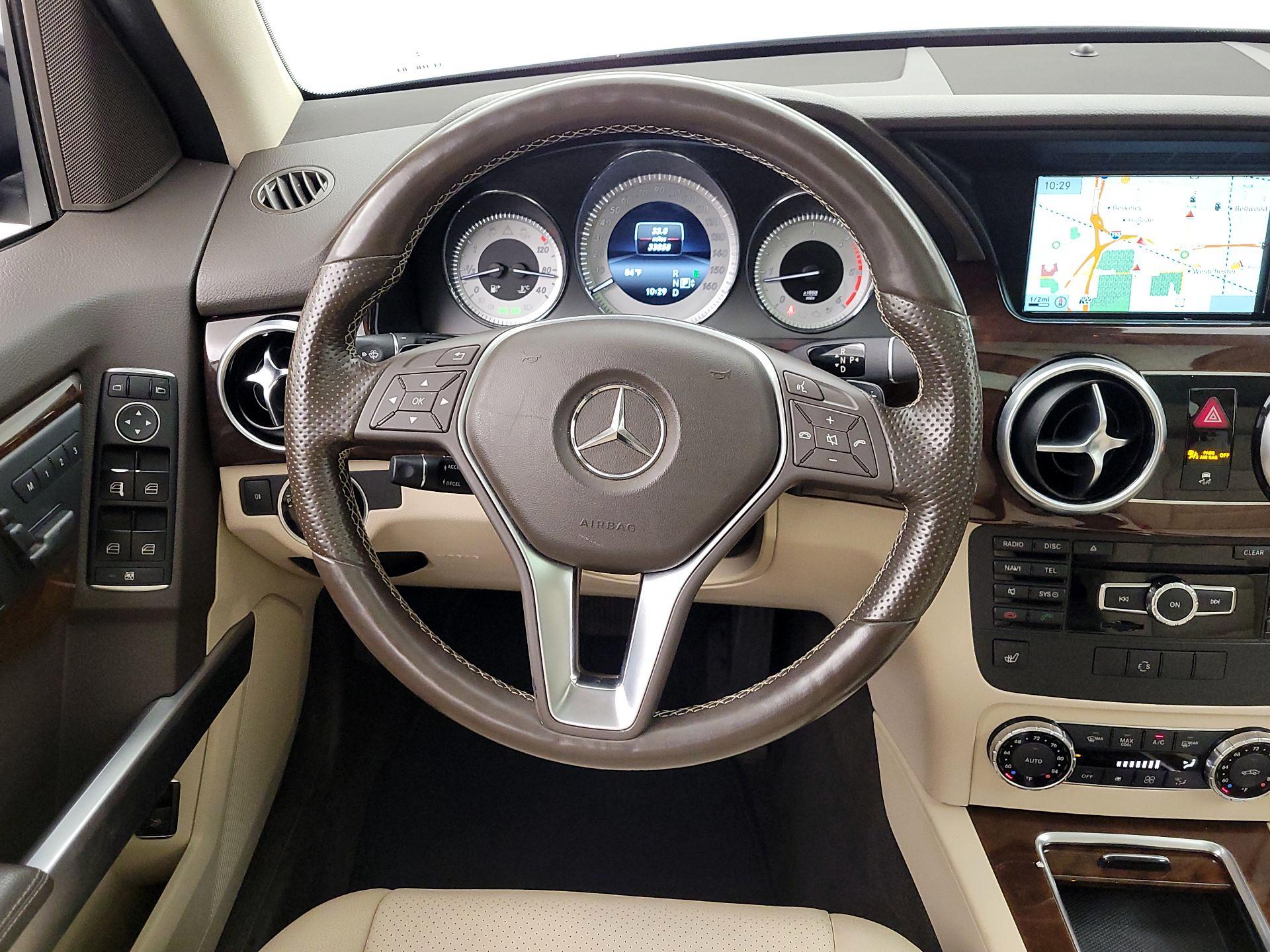 Thumbnail: 2015 Mercedes-Benz GLK - 10