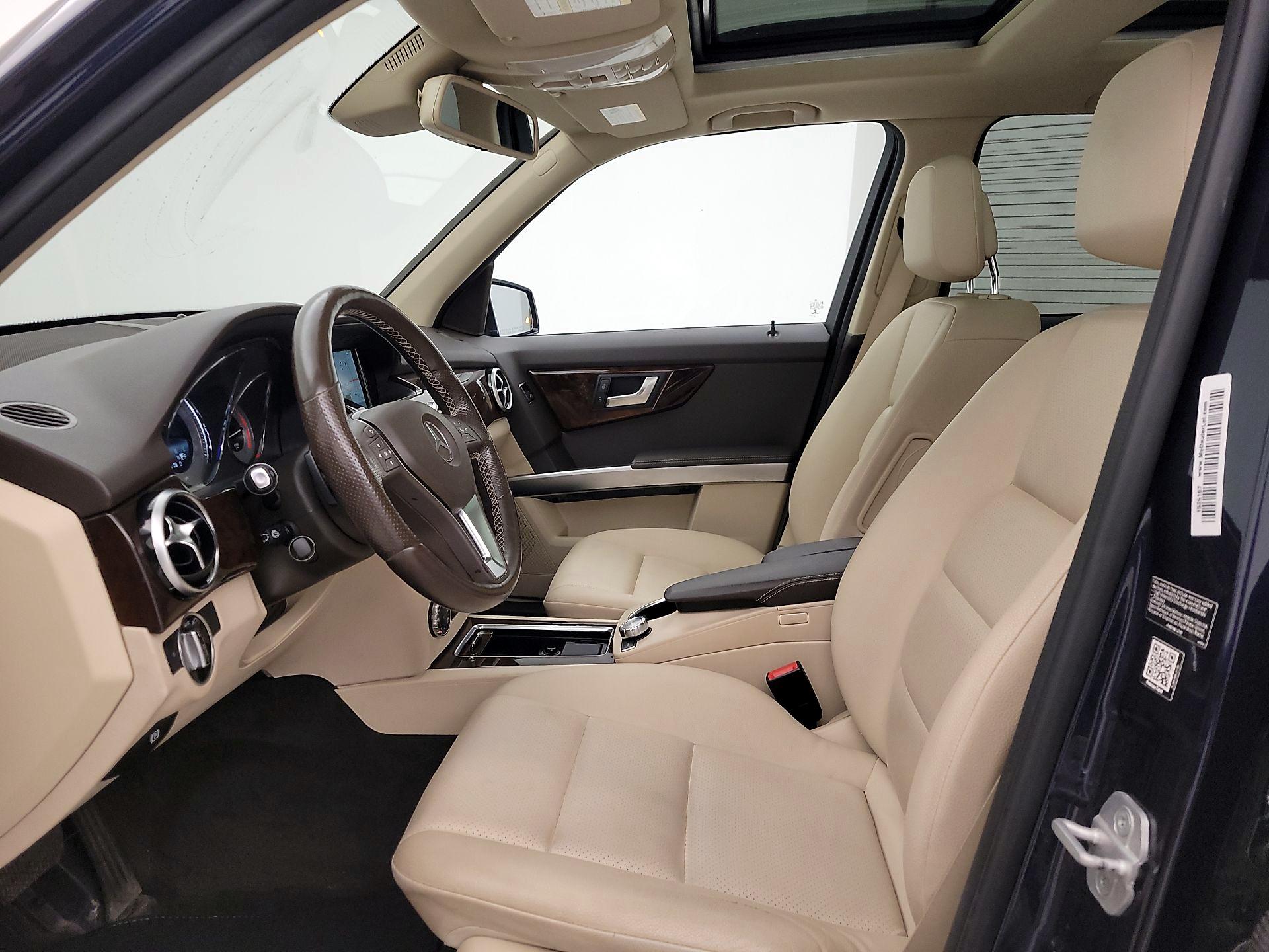 Thumbnail: 2015 Mercedes-Benz GLK - 11
