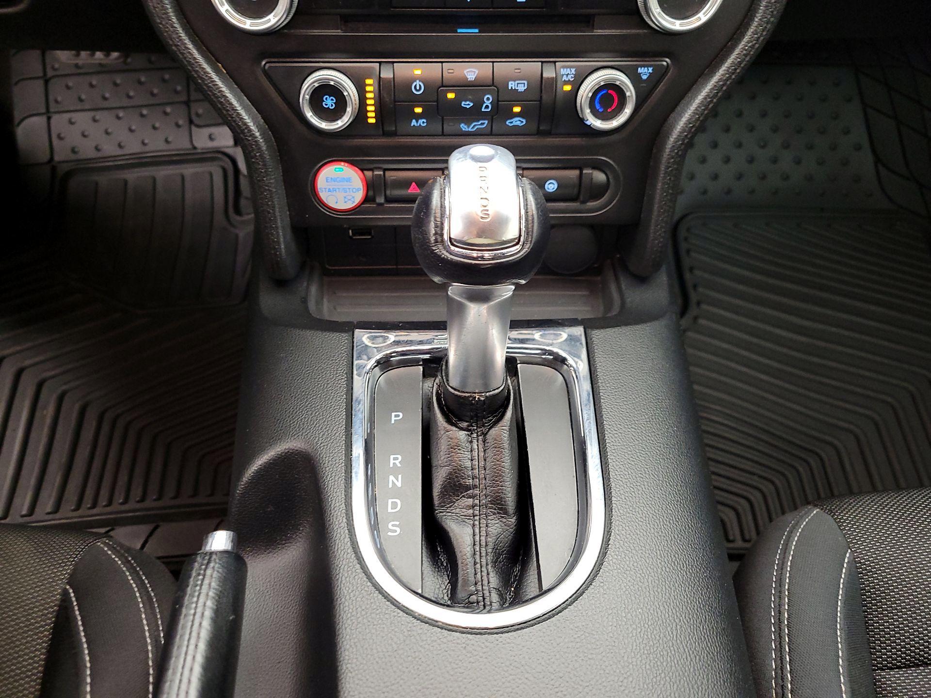 Thumbnail: 2015 Ford Mustang - 15