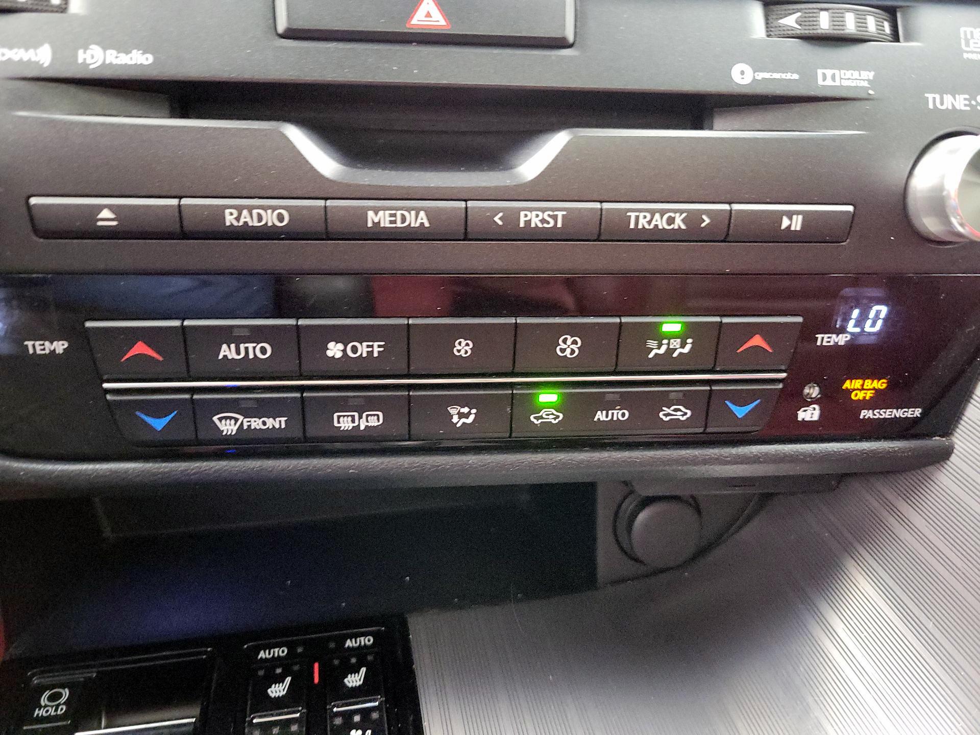 Thumbnail: 2016 Lexus RX - 17