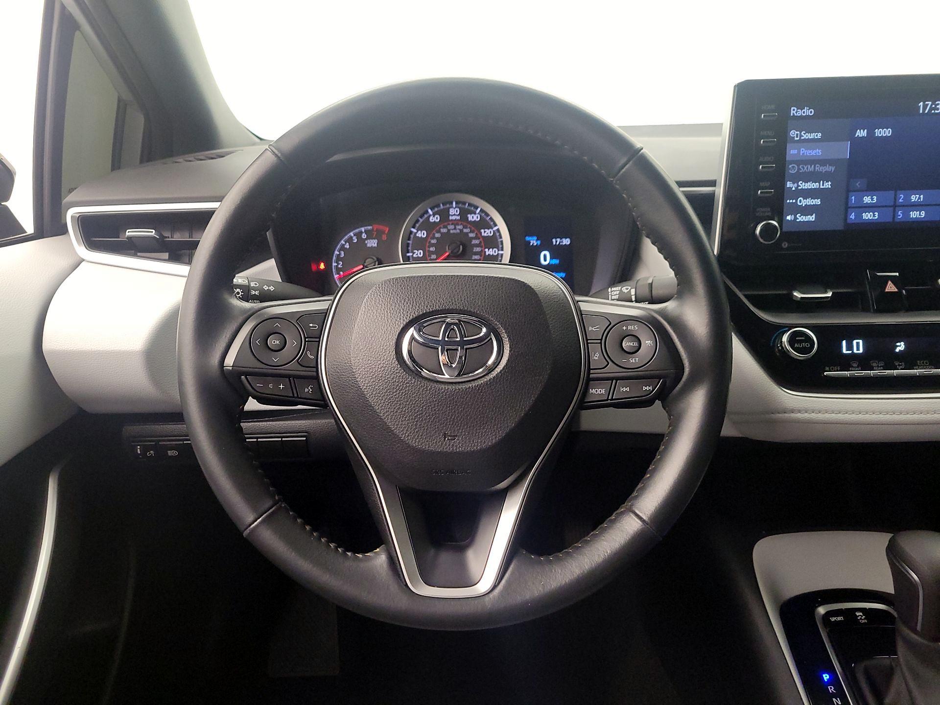 Thumbnail: 2021 Toyota Corolla - 10
