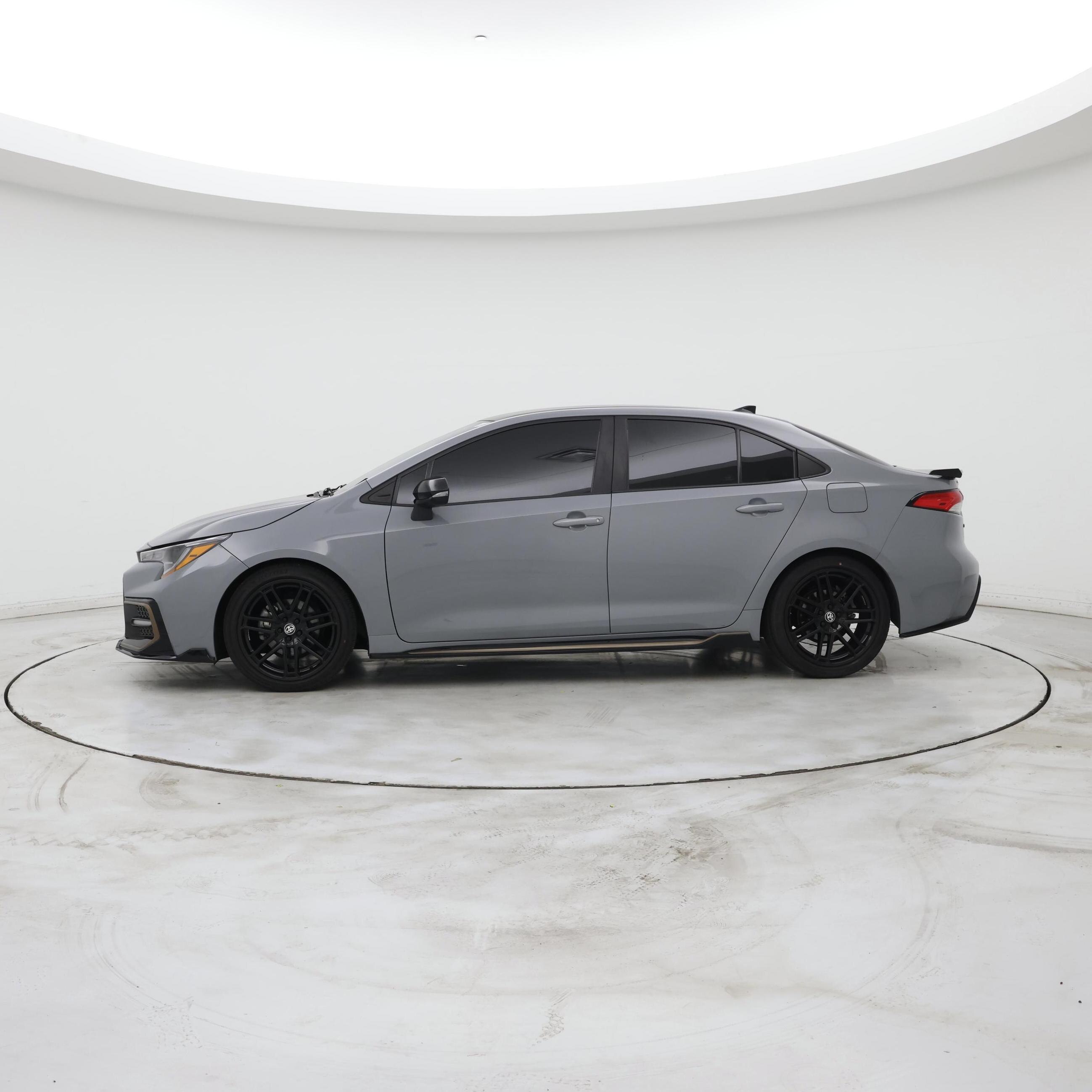 Thumbnail: 2021 Toyota Corolla - 3