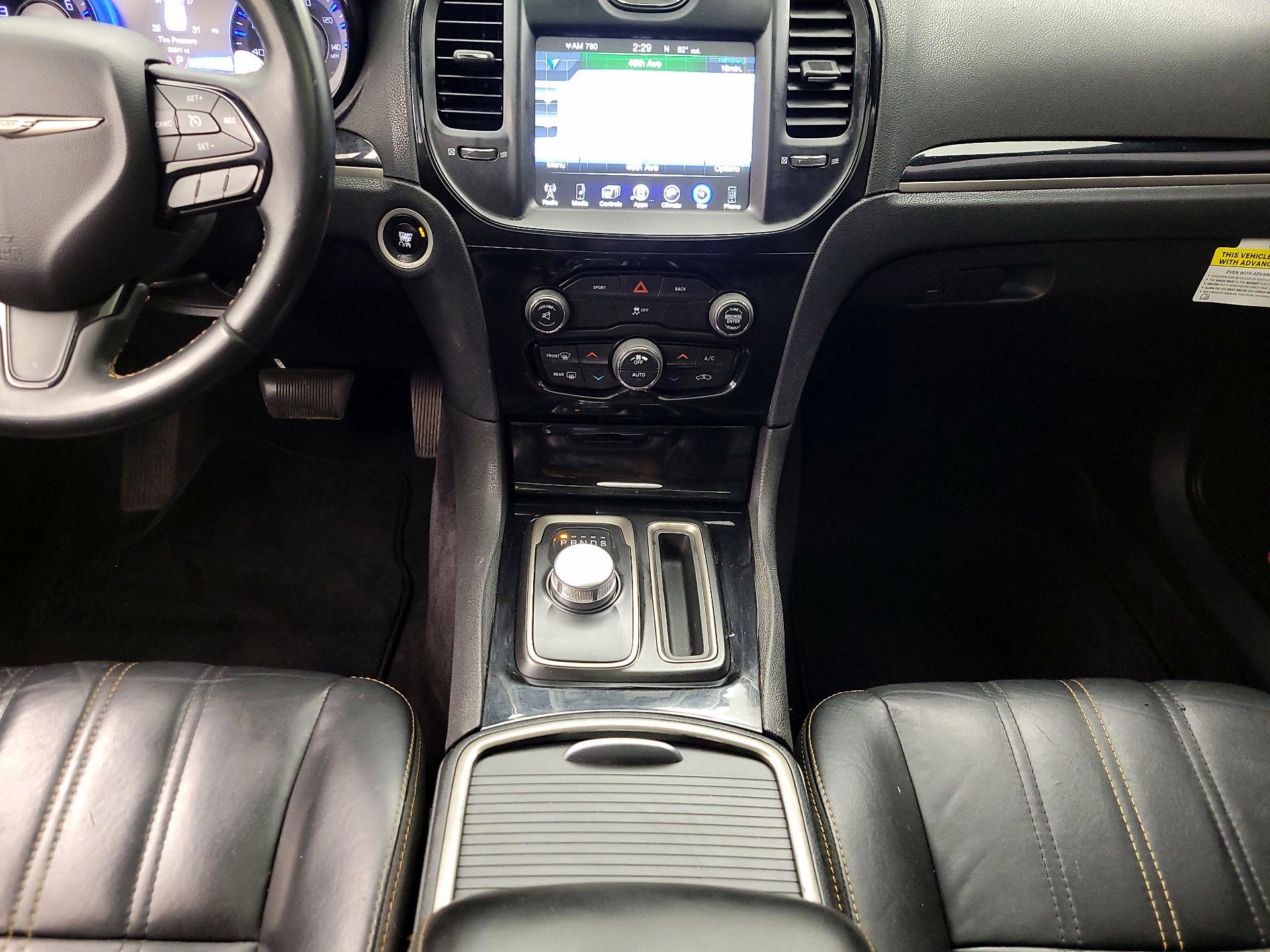 Thumbnail: 2016 Chrysler 300 - 18