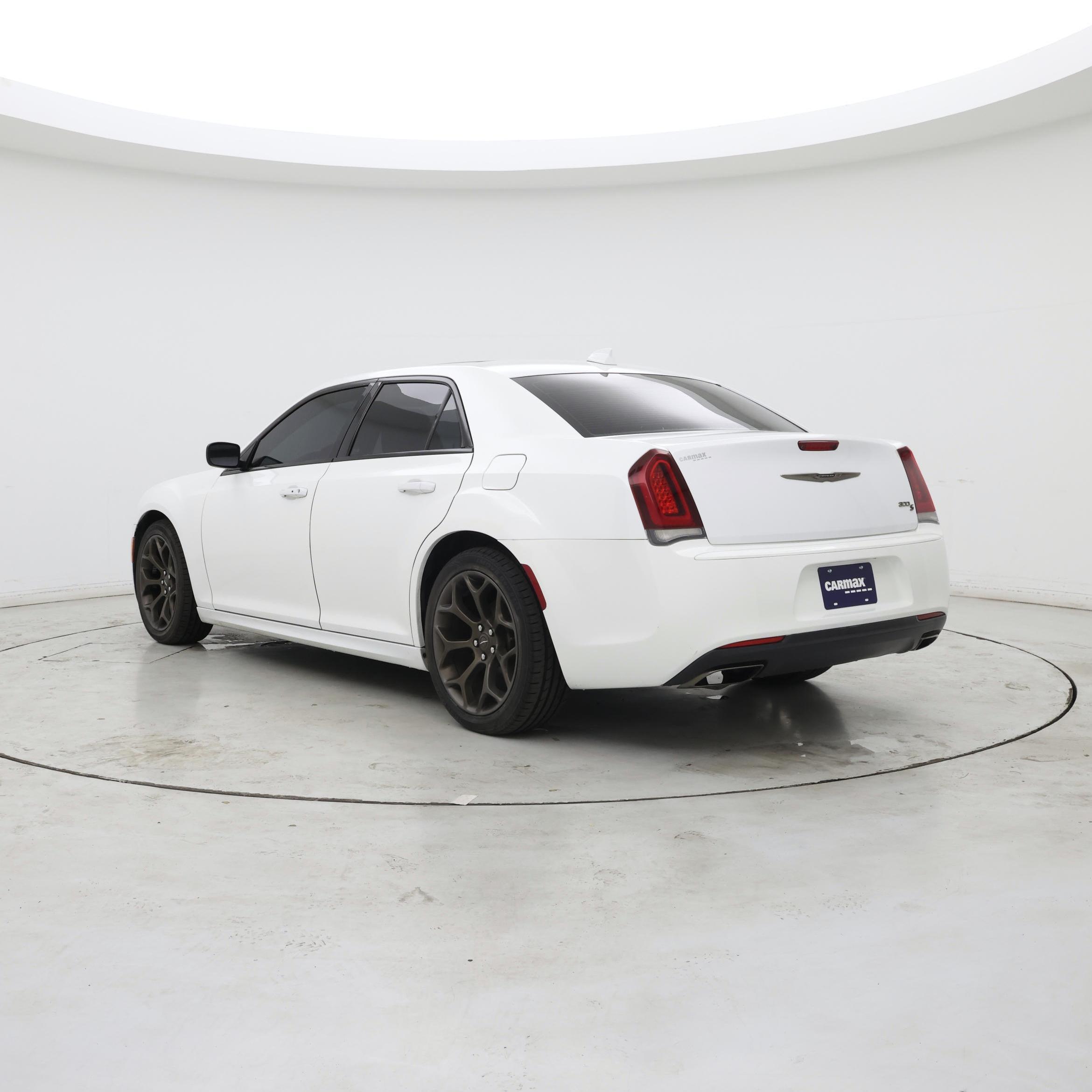 Thumbnail: 2016 Chrysler 300 - 2