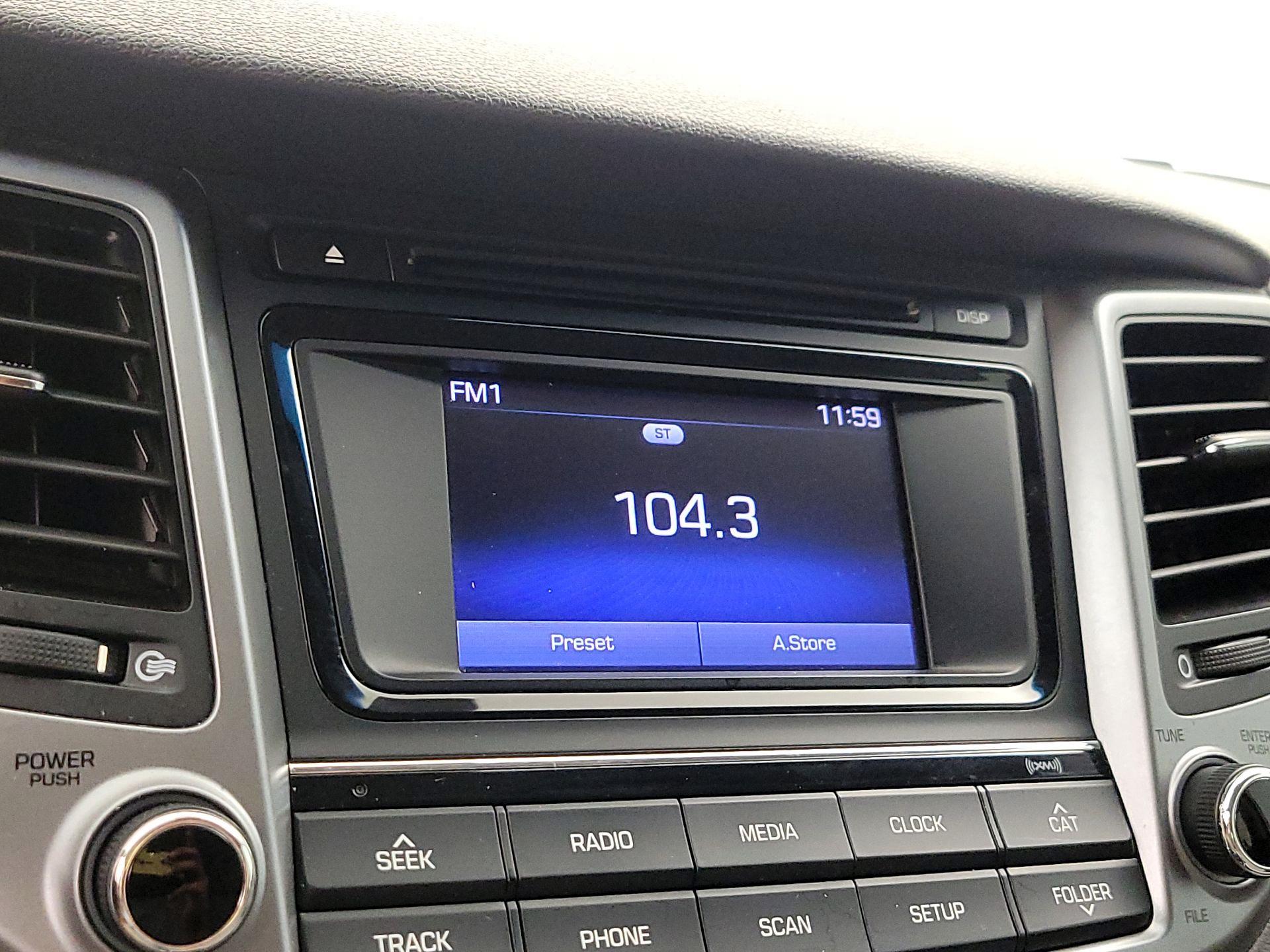 Thumbnail: 2016 Hyundai Tucson - 15