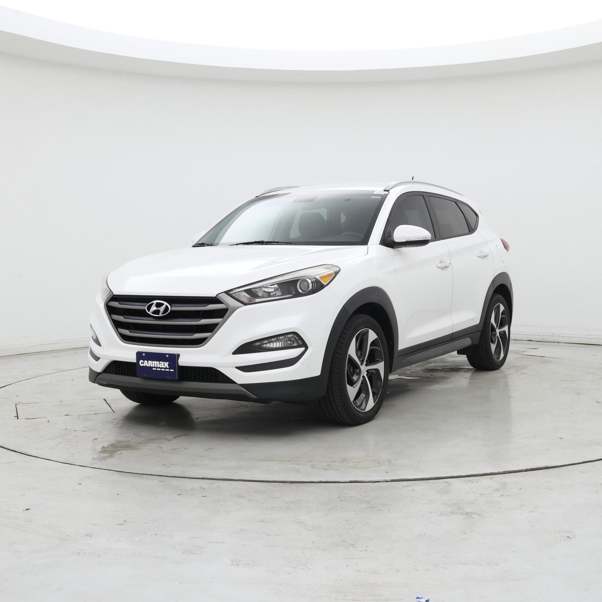 Thumbnail: 2016 Hyundai Tucson - 4
