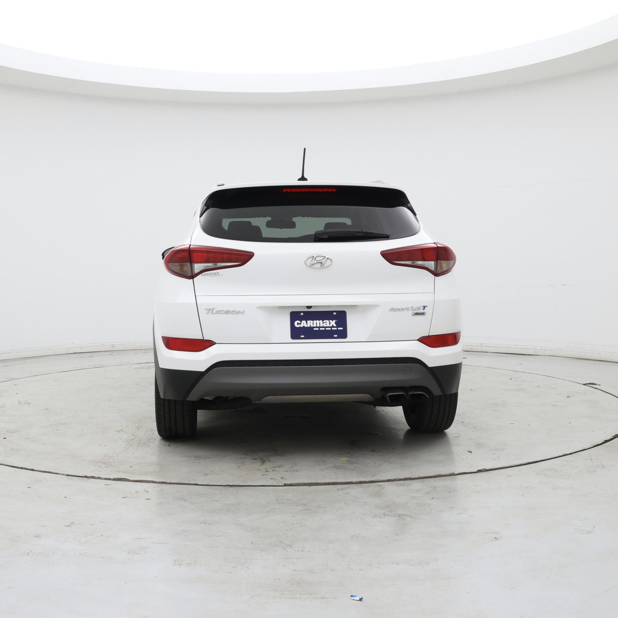 Thumbnail: 2016 Hyundai Tucson - 6